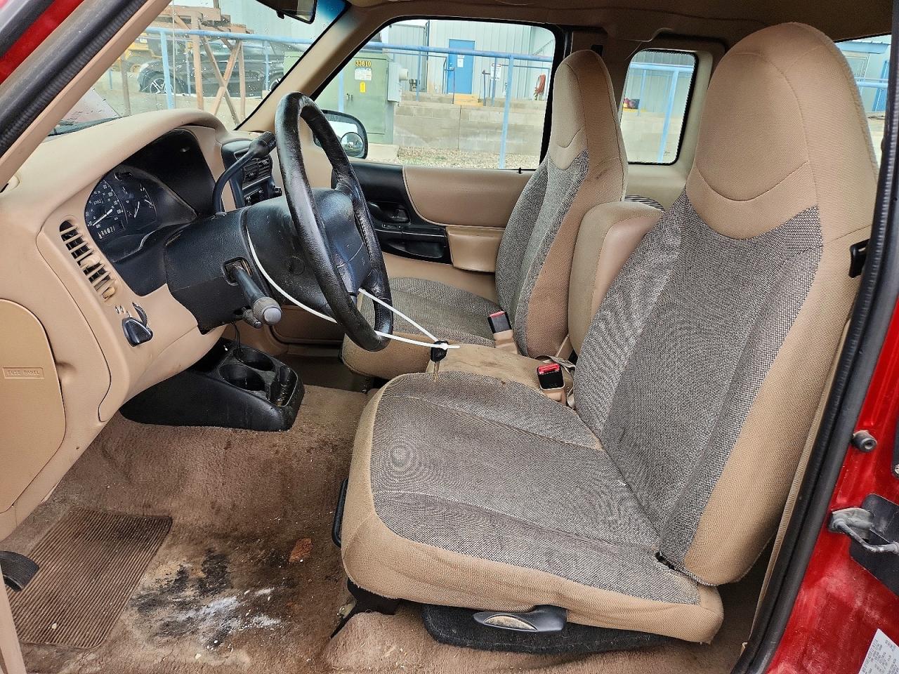 2000 Ford Ranger Super Cab Red vin: 1FTYR14V2YPA04042