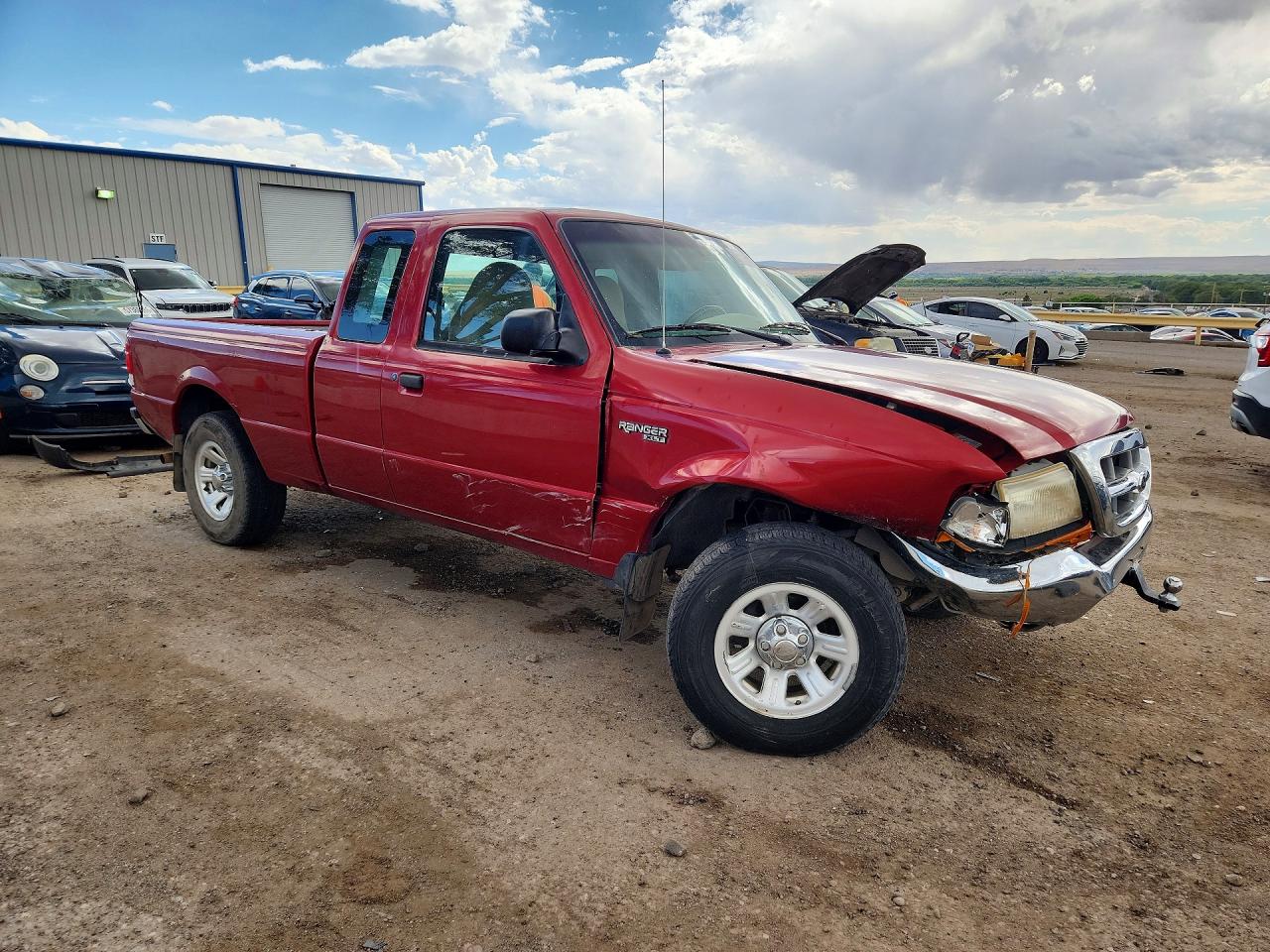2000 Ford Ranger Super Cab Red vin: 1FTYR14V2YPA04042