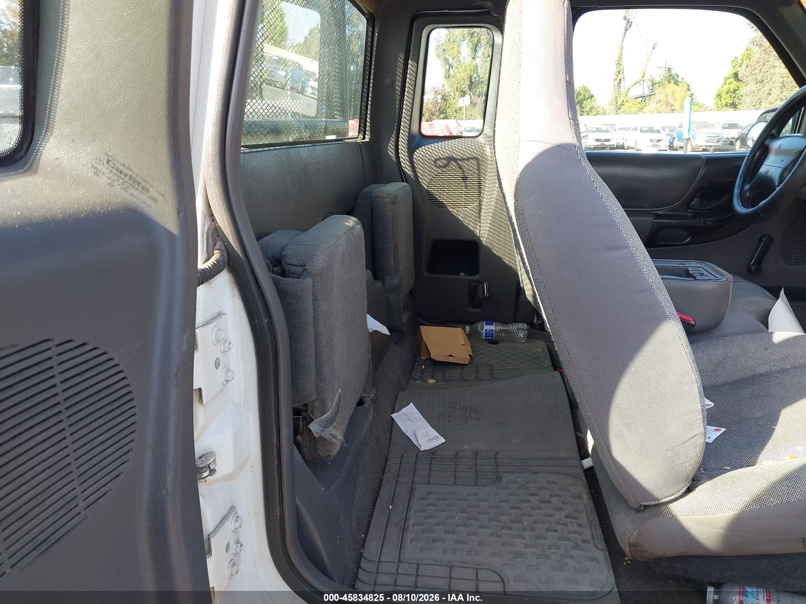 2000 Ford Ranger Xl/xlt White vin: 1FTYR14V2YPB30921