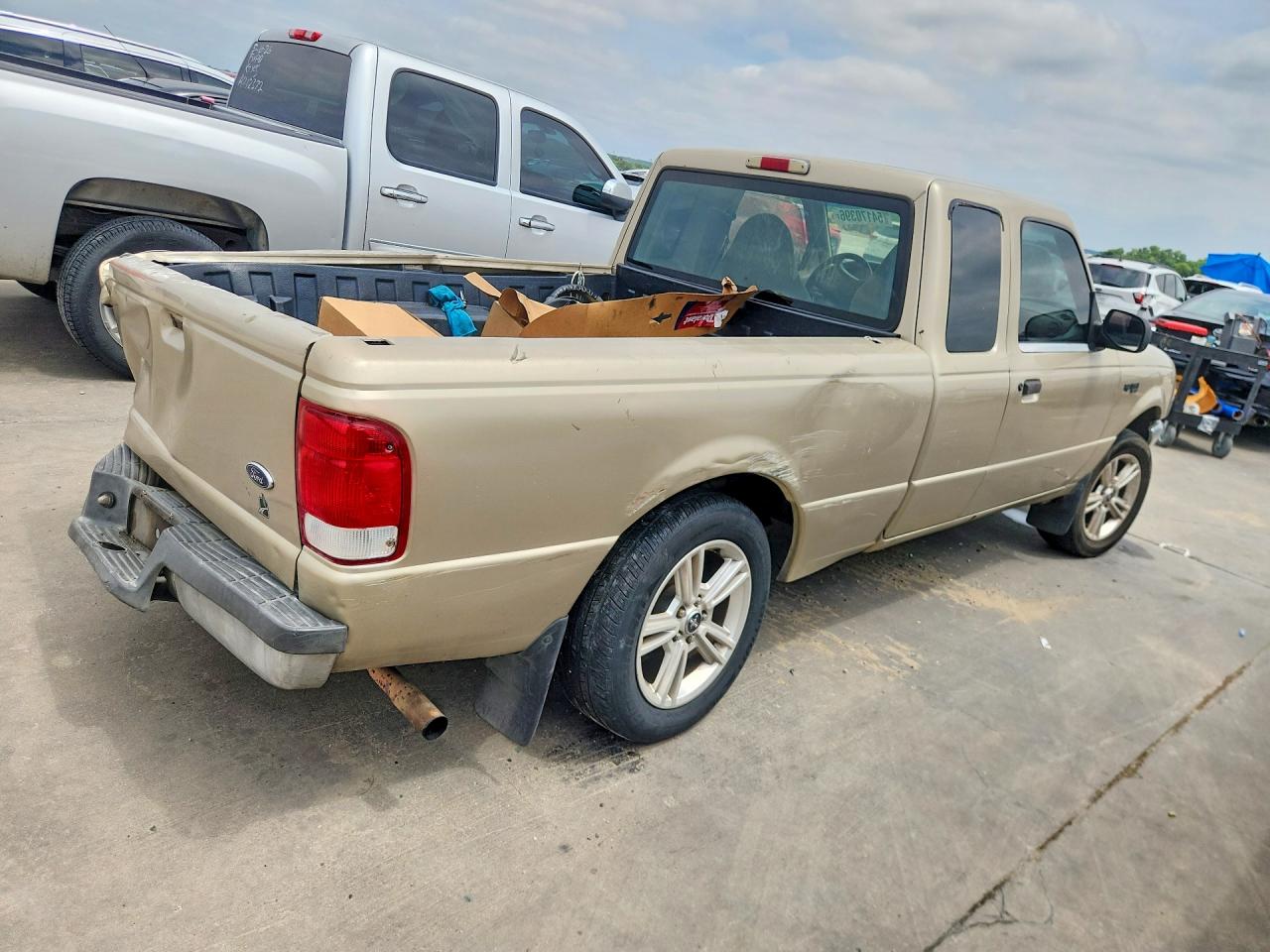 2000 Ford Ranger Super Cab Tan vin: 1FTYR14V2YPB50554