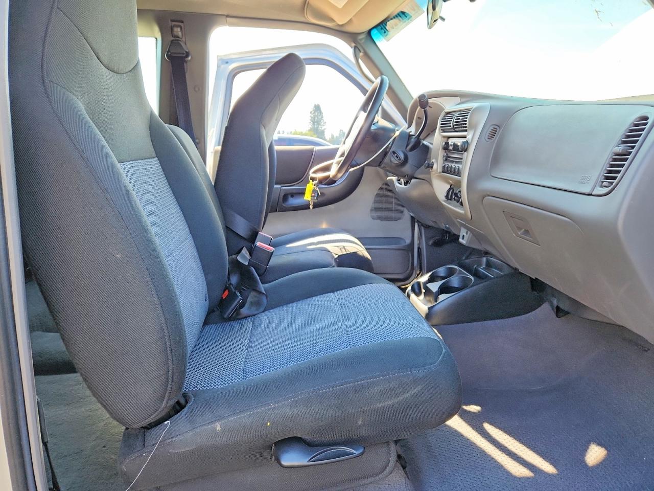 2003 Ford Ranger Super Cab Silver vin: 1FTYR14V33PA50004