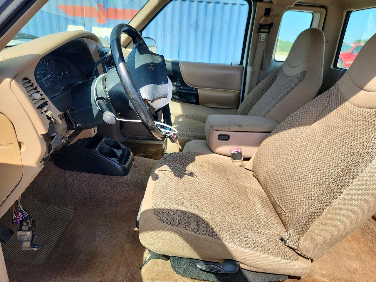 1999 Ford Ranger Super Cab White vin: 1FTYR14V3XPB12765