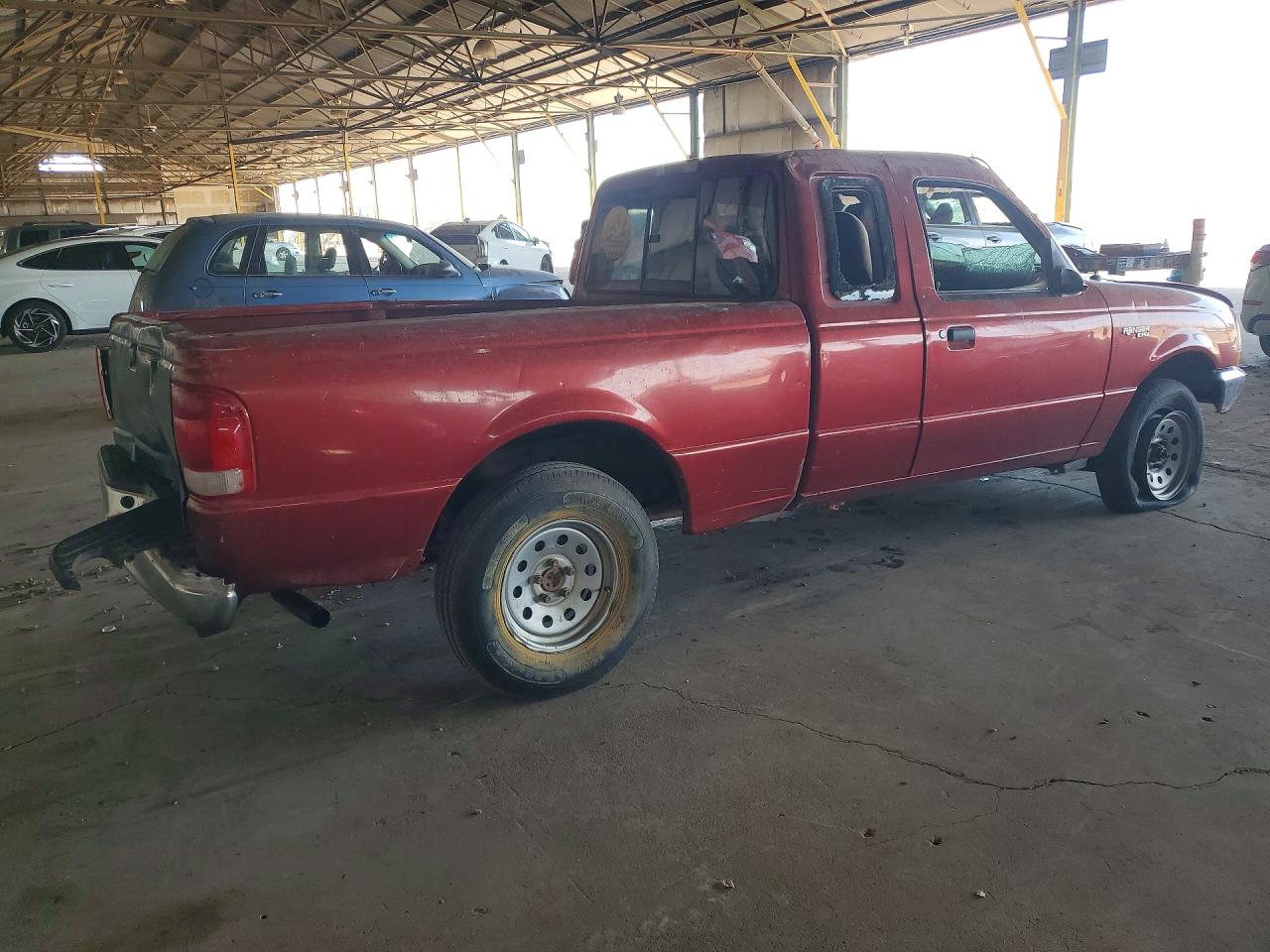 1999 Ford Ranger Super Cab Red vin: 1FTYR14V4XPB35665