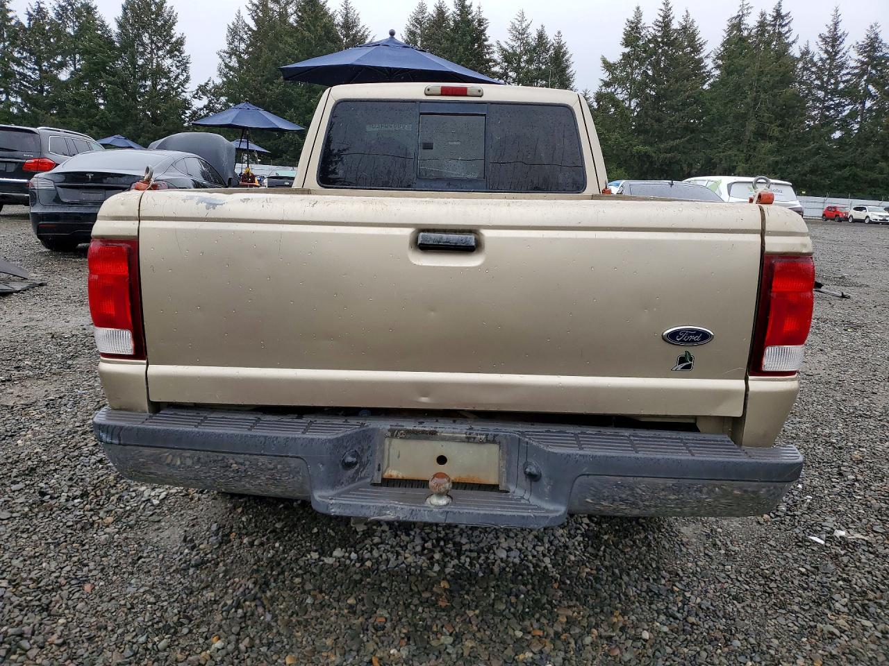 2000 Ford Ranger Super Cab Gold vin: 1FTYR14V4YPC15730