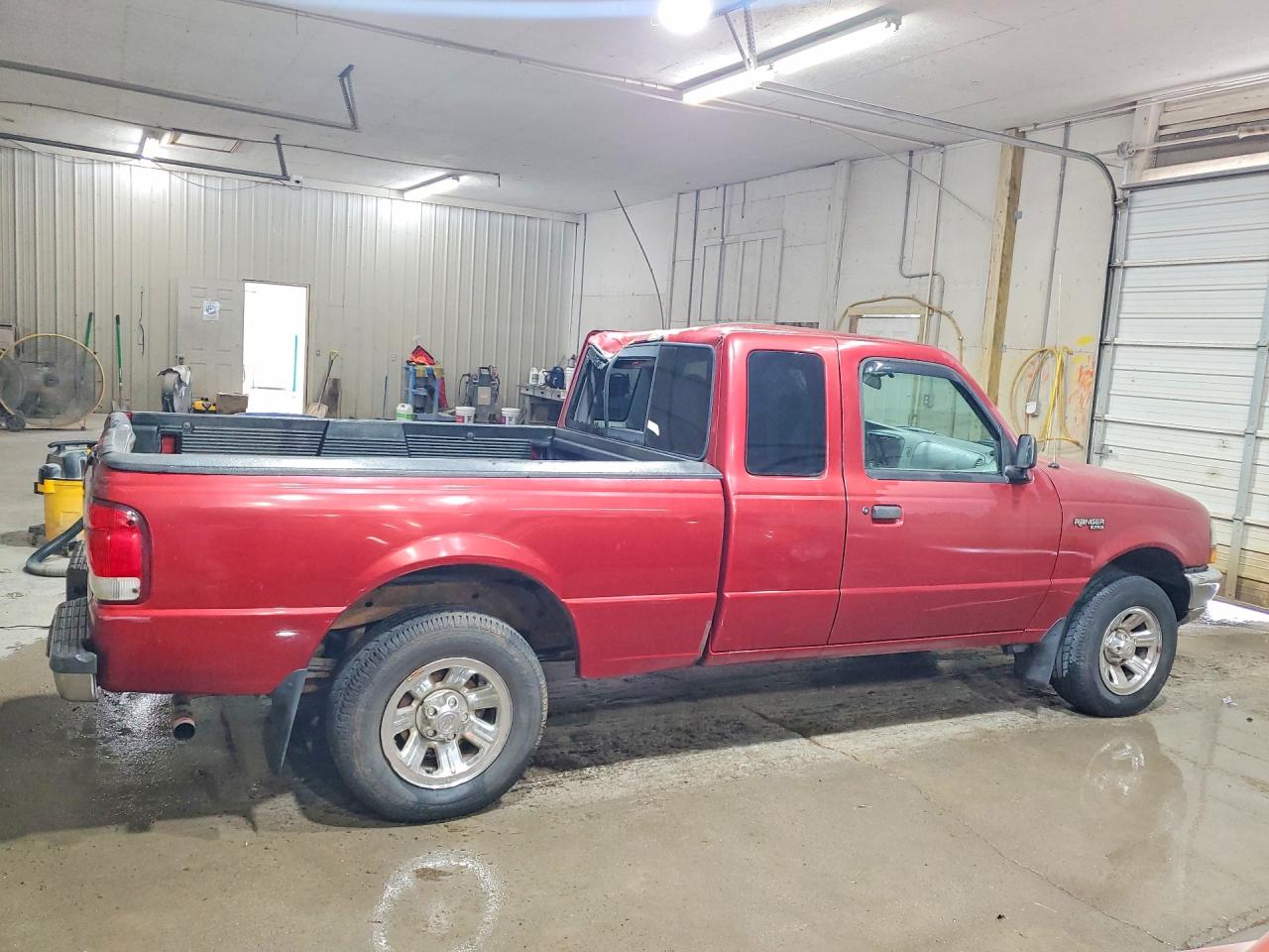 2000 Ford Ranger Super Cab Burgundy vin: 1FTYR14V4YTA86587