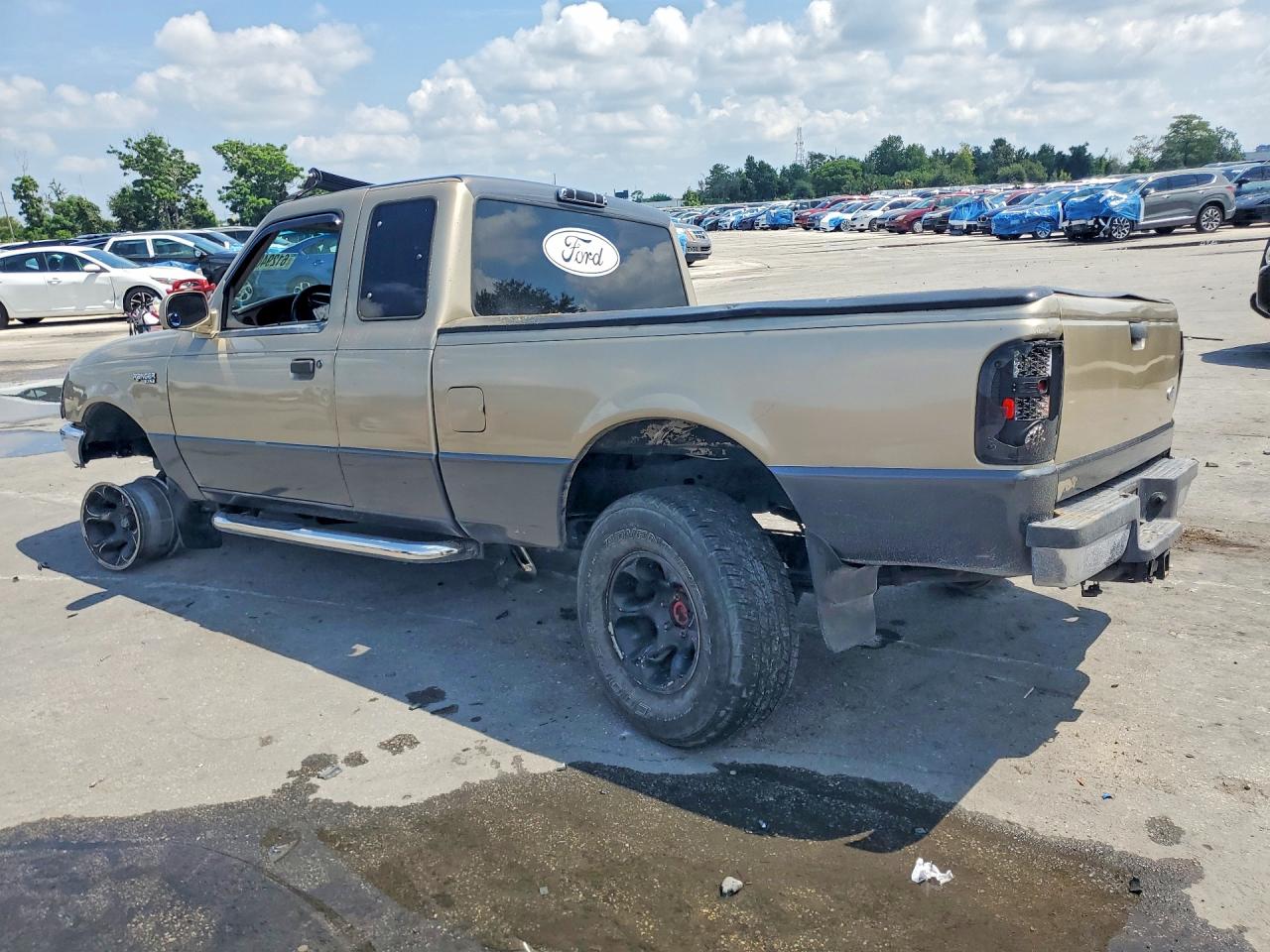 1999 Ford Ranger Super Cab Cream vin: 1FTYR14V5XPB93607