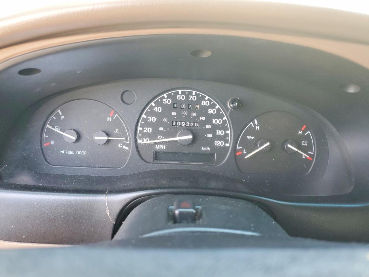 1999 Ford Ranger Super Cab Cream vin: 1FTYR14V5XPB93607