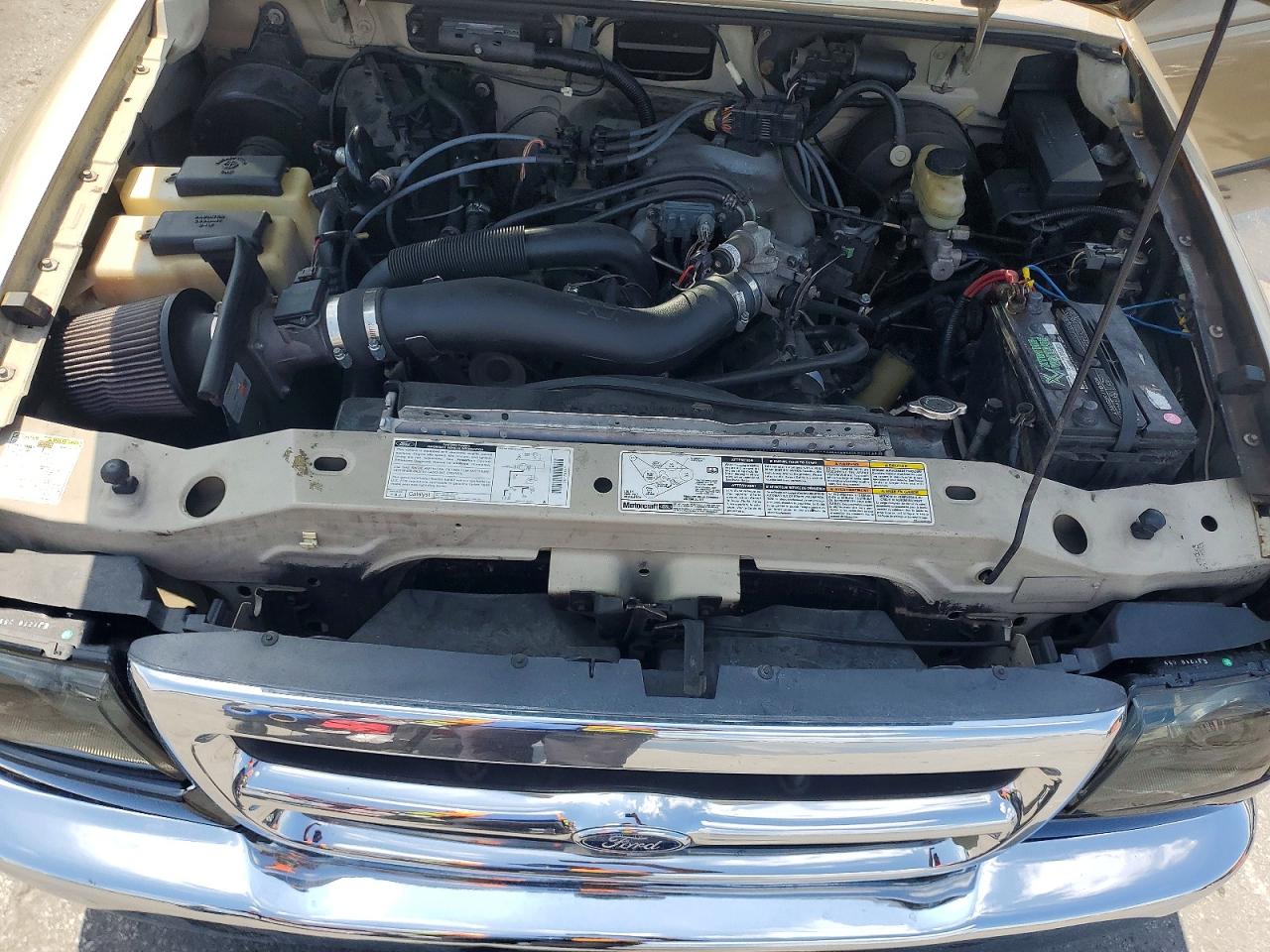 1999 Ford Ranger Super Cab Cream vin: 1FTYR14V5XPB93607