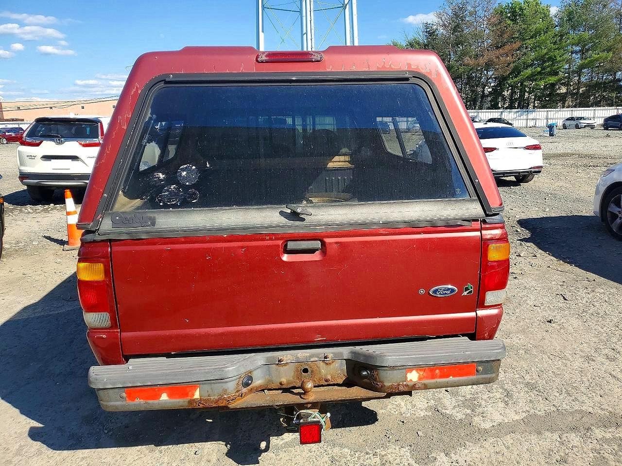 1999 Ford Ranger Super Cab Red vin: 1FTYR14V5XTA92056