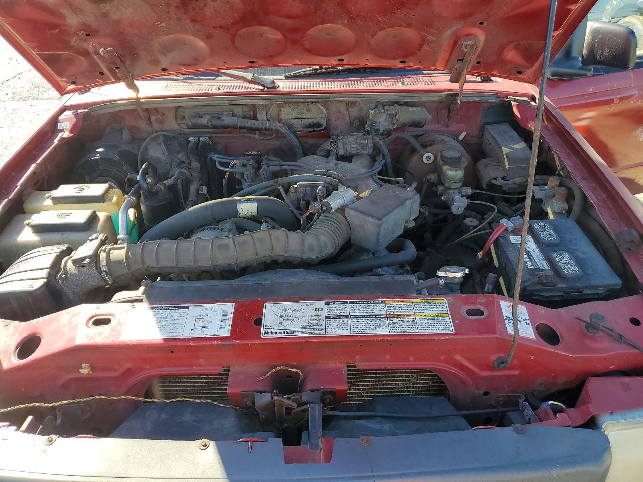 1999 Ford Ranger Super Cab Red vin: 1FTYR14V5XTA92056