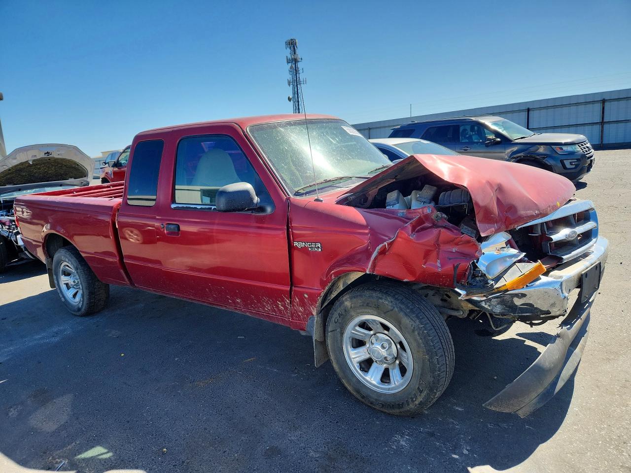 2000 Ford Ranger Super Cab Red vin: 1FTYR14V5YPA79544