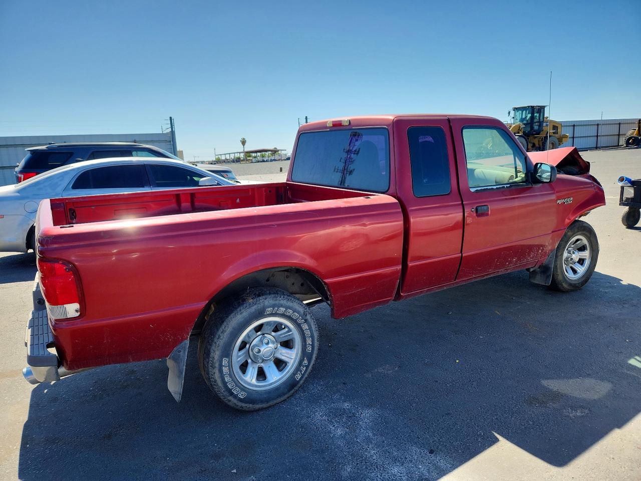2000 Ford Ranger Super Cab Red vin: 1FTYR14V5YPA79544