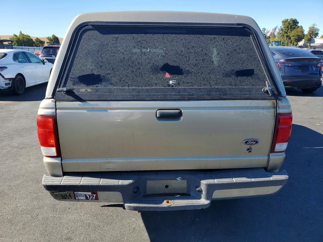 2000 Ford Ranger Super Cab Gold vin: 1FTYR14V5YPB86867