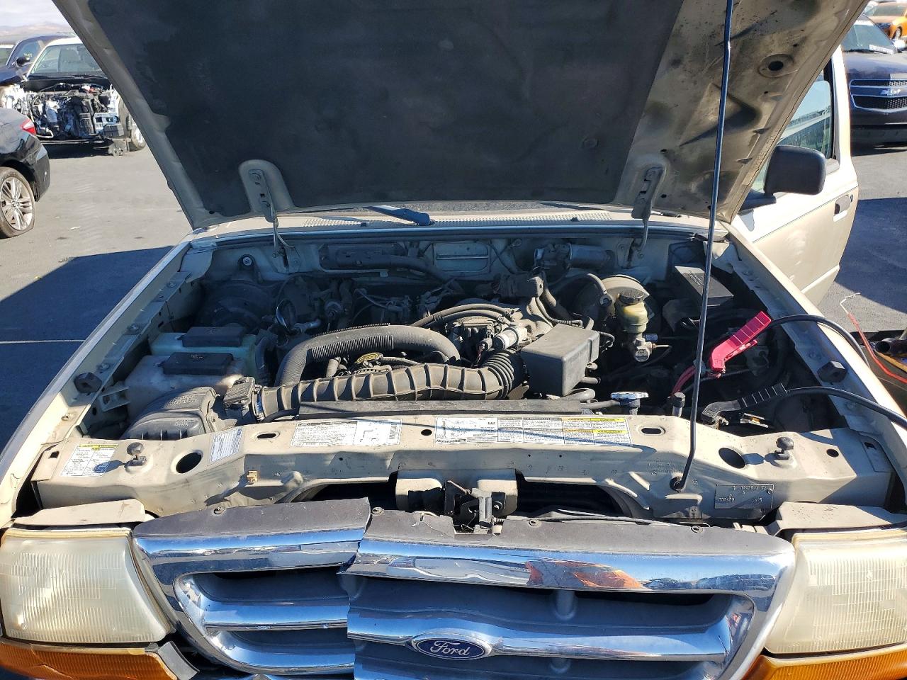 2000 Ford Ranger Super Cab Gold vin: 1FTYR14V5YPB86867