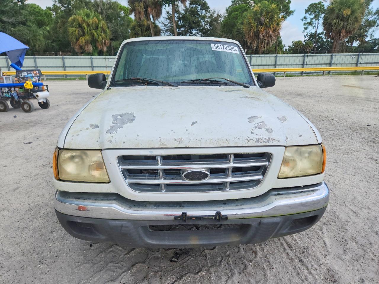 2001 Ford Ranger Super Cab White vin: 1FTYR14V61PB04120