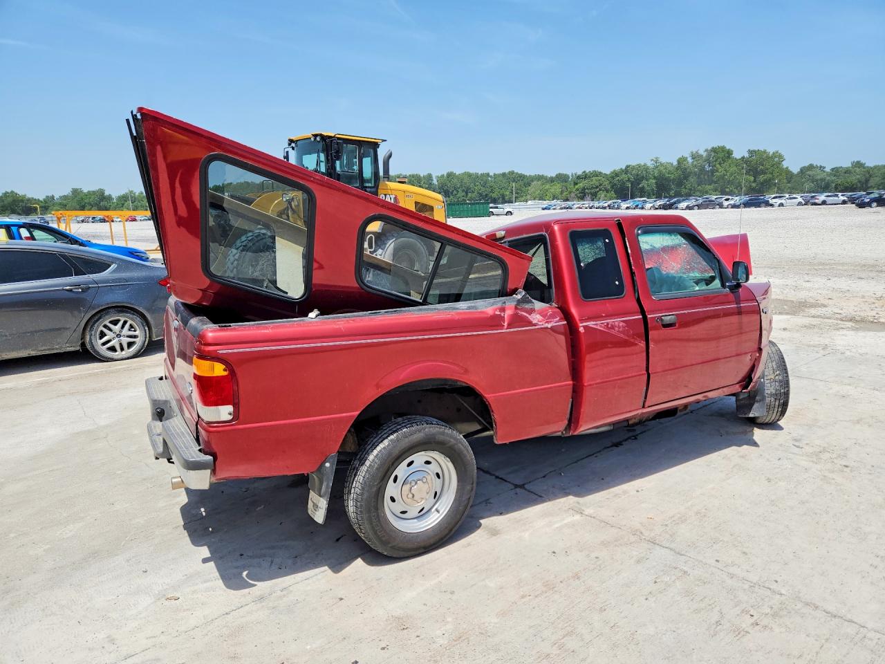 1999 Ford Ranger Super Cab Red vin: 1FTYR14V6XTA28012
