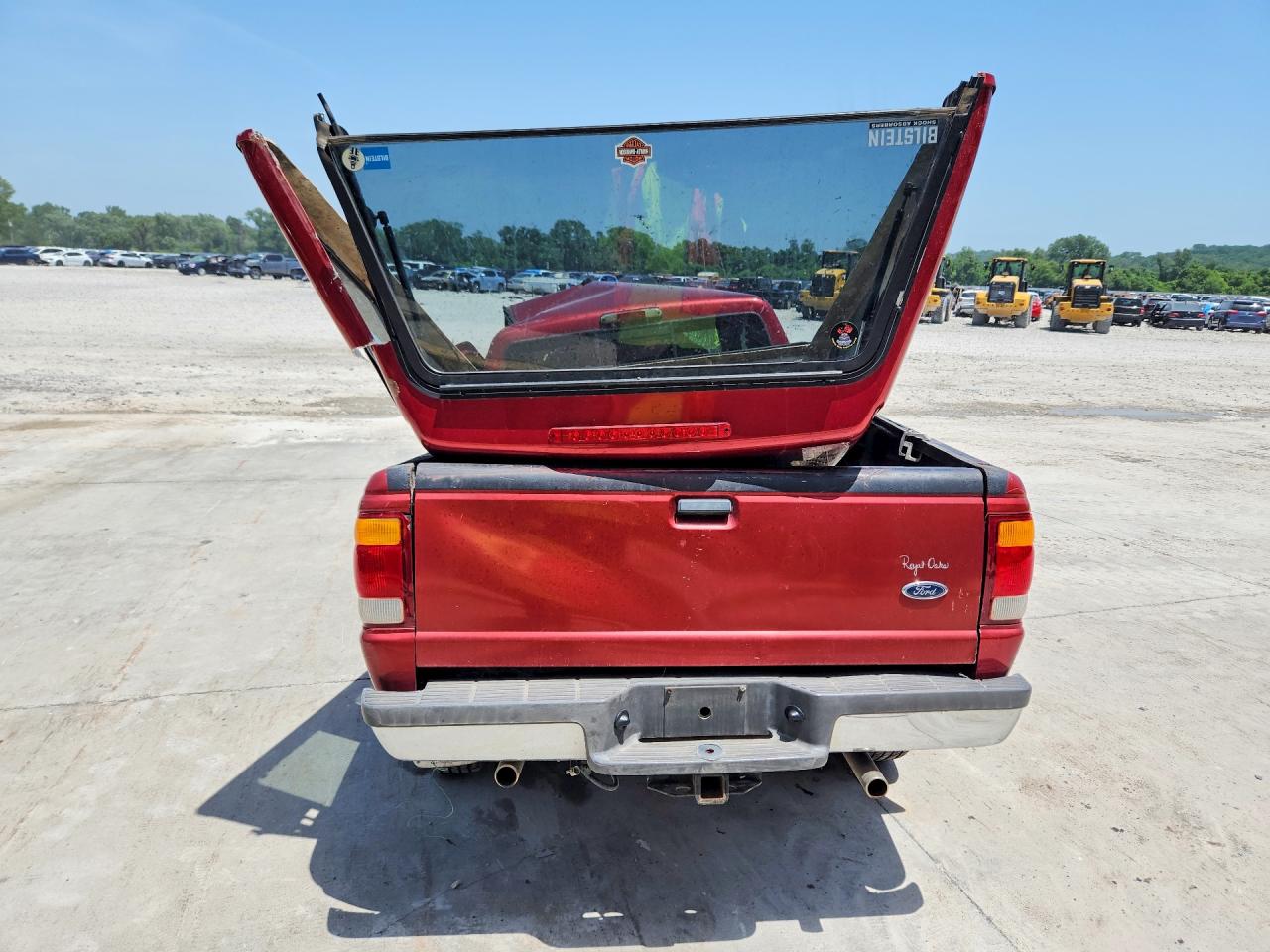 1999 Ford Ranger Super Cab Red vin: 1FTYR14V6XTA28012