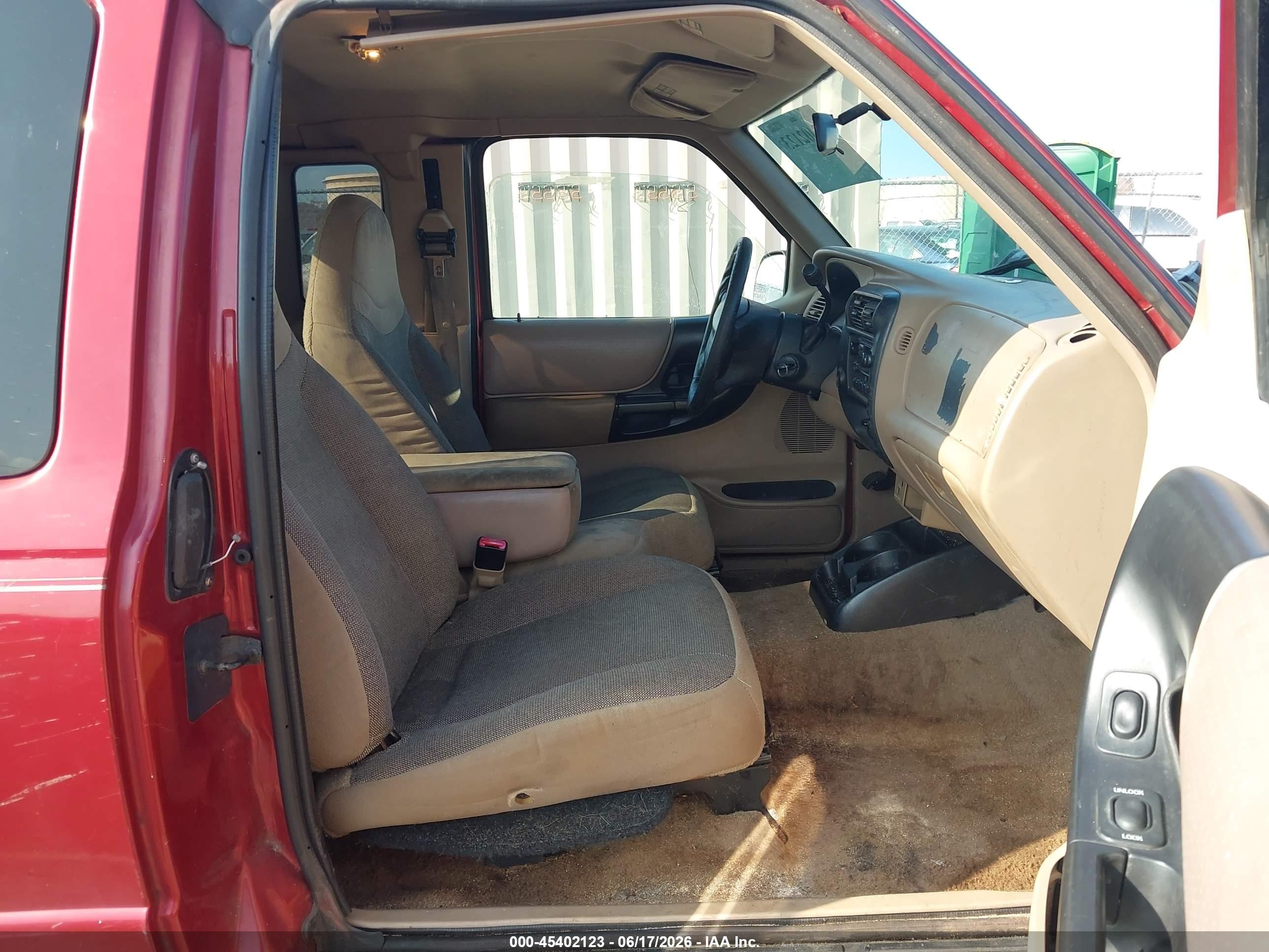 2000 Ford Ranger Xl/xlt Red vin: 1FTYR14V6YPA58217