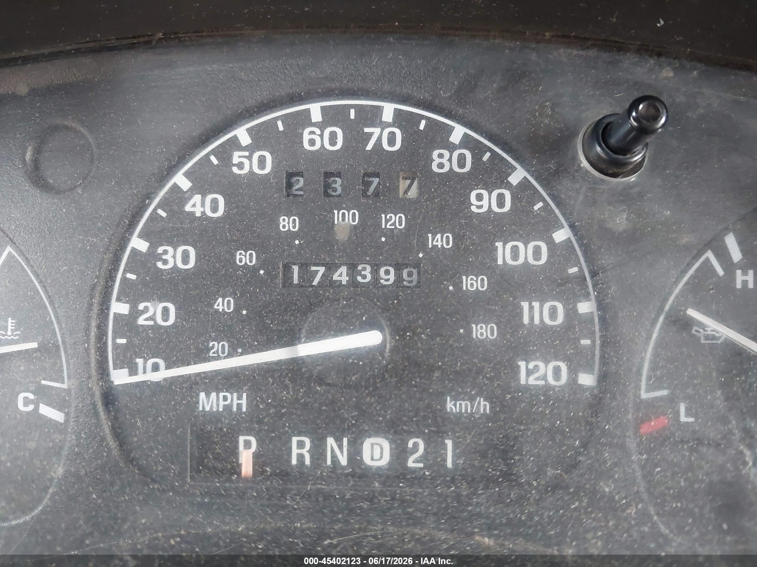 2000 Ford Ranger Xl/xlt Red vin: 1FTYR14V6YPA58217