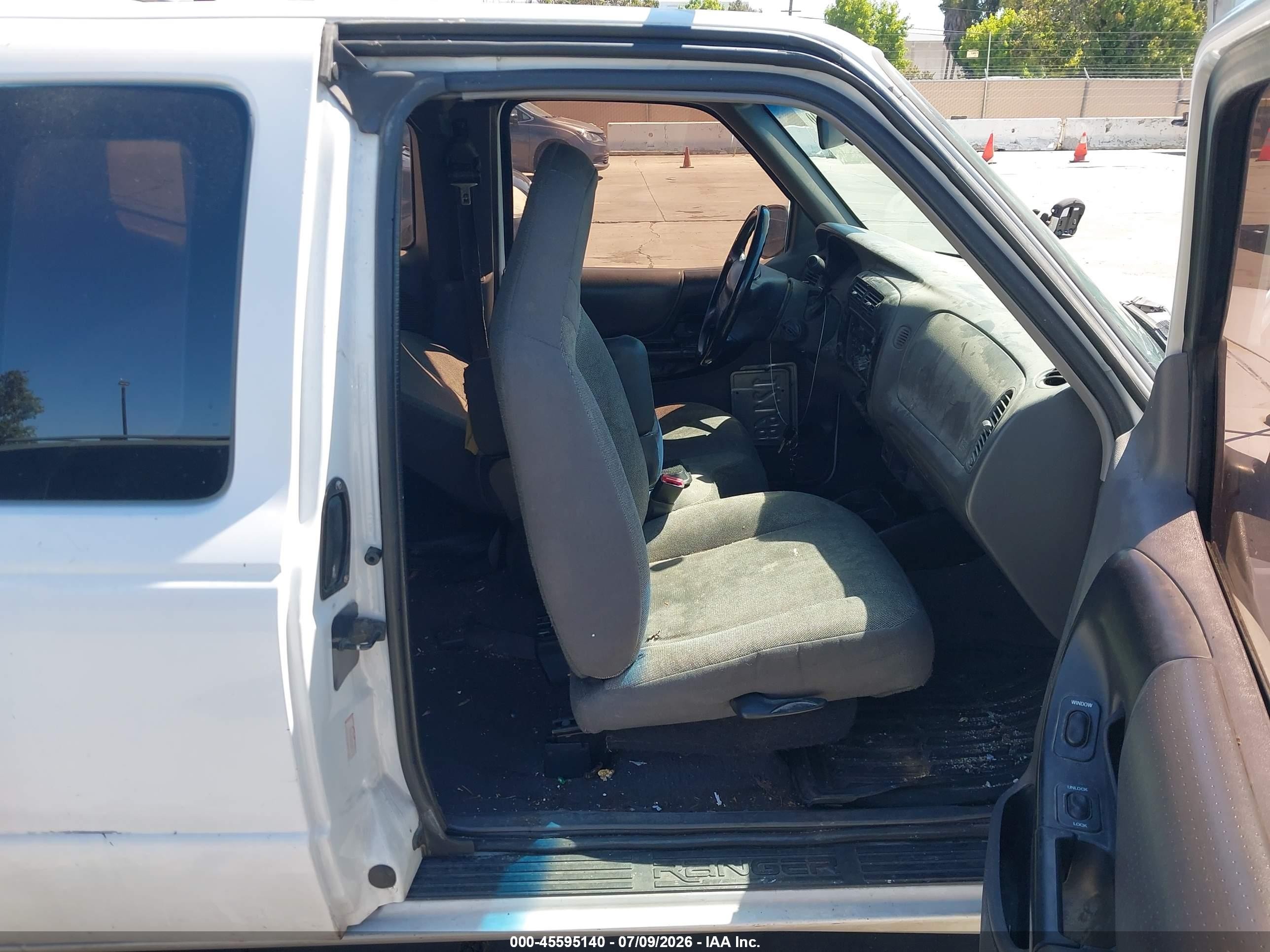 2000 Ford Ranger Xl/xlt White vin: 1FTYR14V6YPA96501