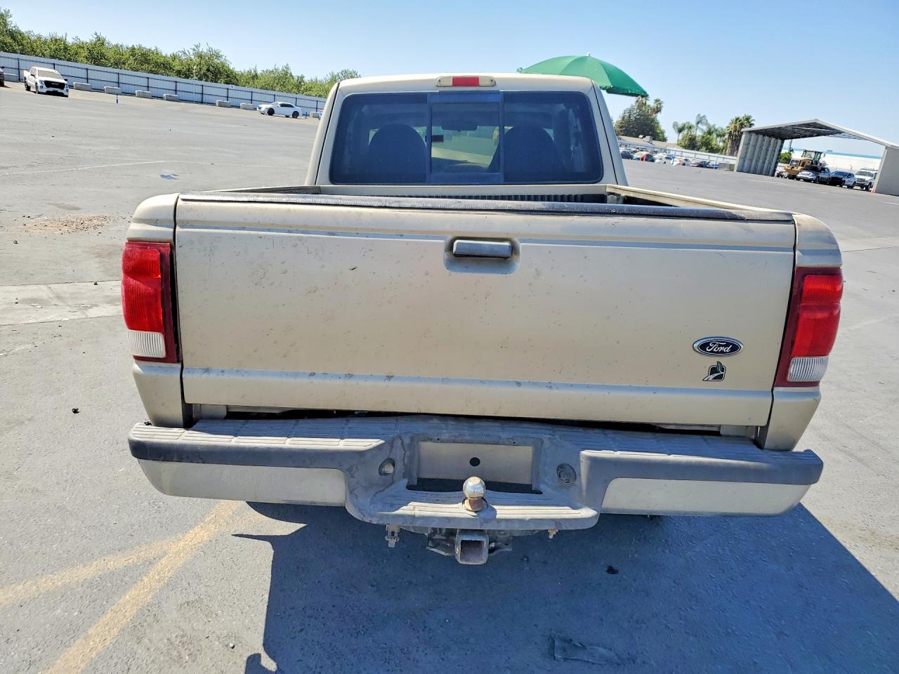 2000 Ford Ranger Super Cab Gold vin: 1FTYR14V6YPB49195