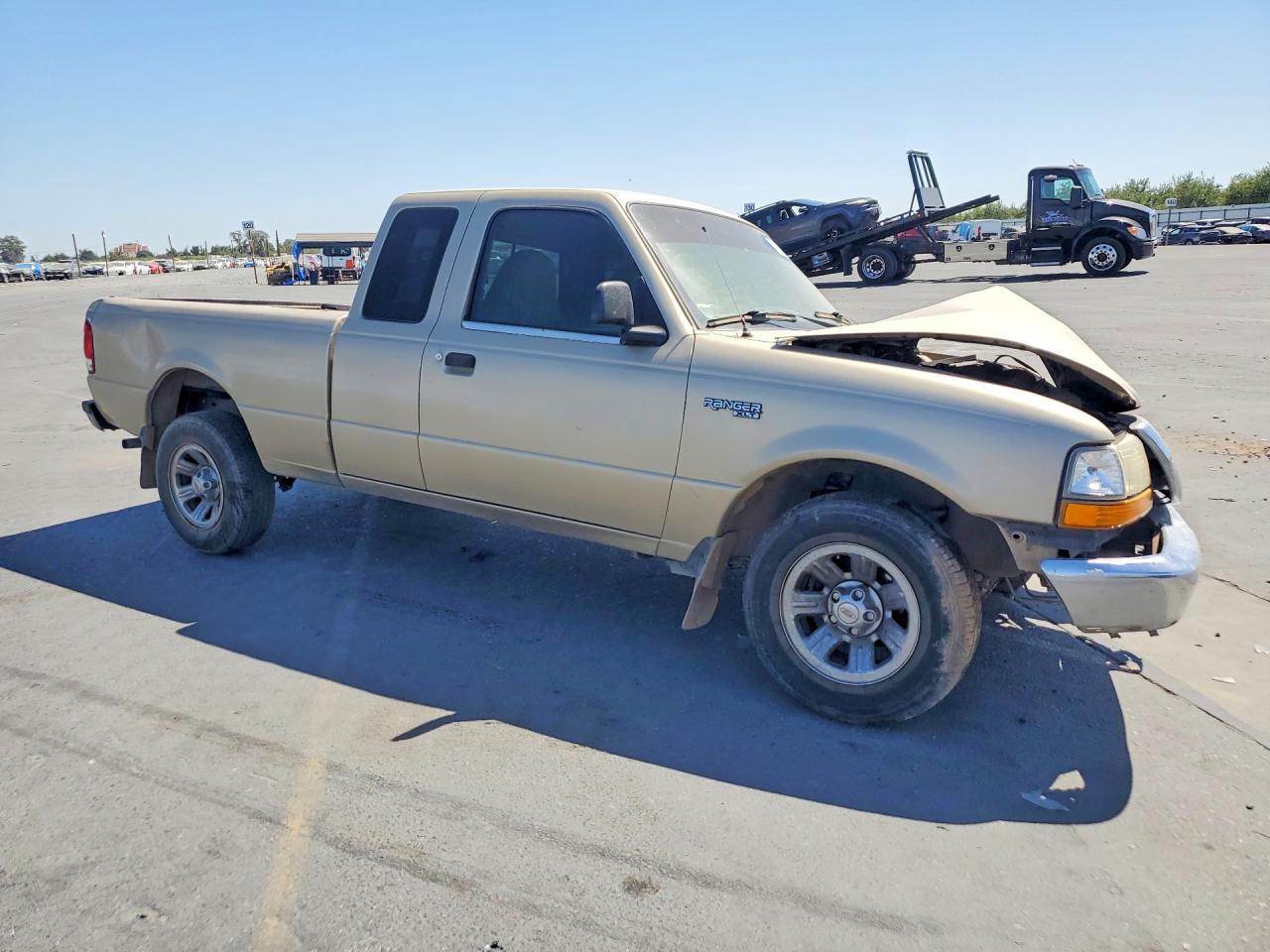 2000 Ford Ranger Super Cab Gold vin: 1FTYR14V6YPB49195