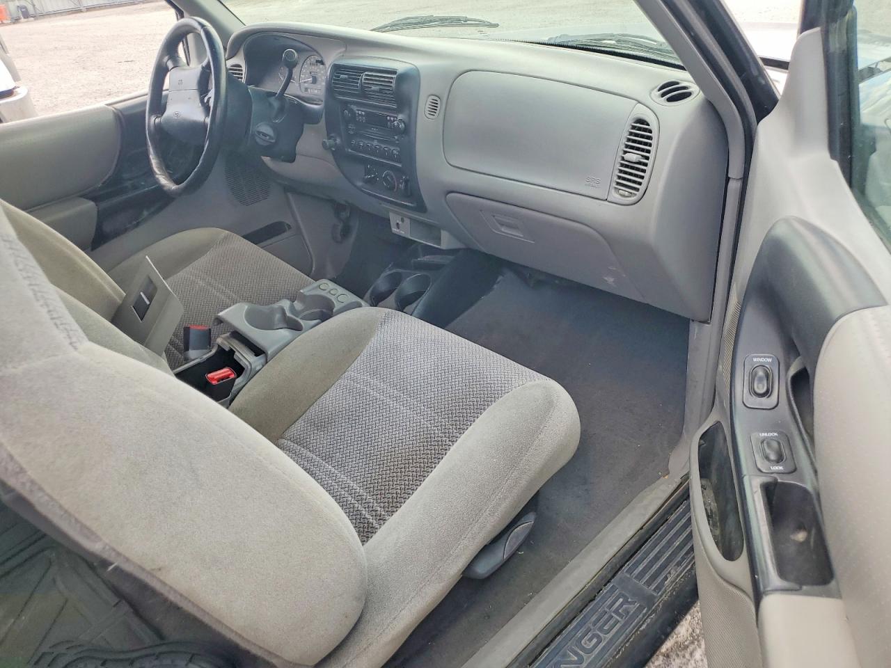 2000 Ford Ranger Super Cab Черный vin: 1FTYR14V6YPC12313
