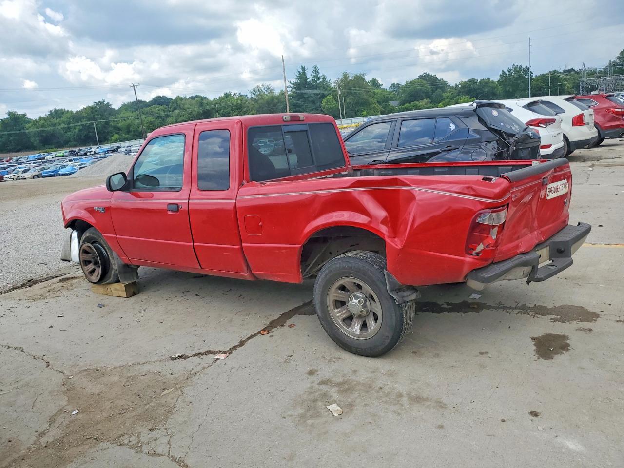 2001 Ford Ranger Super Cab Red vin: 1FTYR14V71PB28619