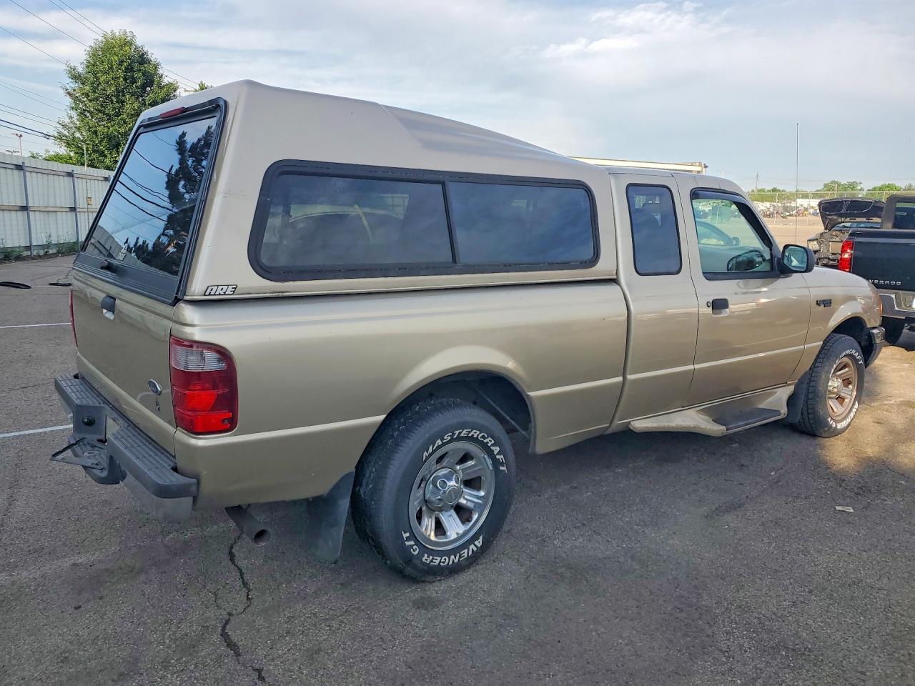 2002 Ford Ranger Super Cab Tan vin: 1FTYR14V72PB71892