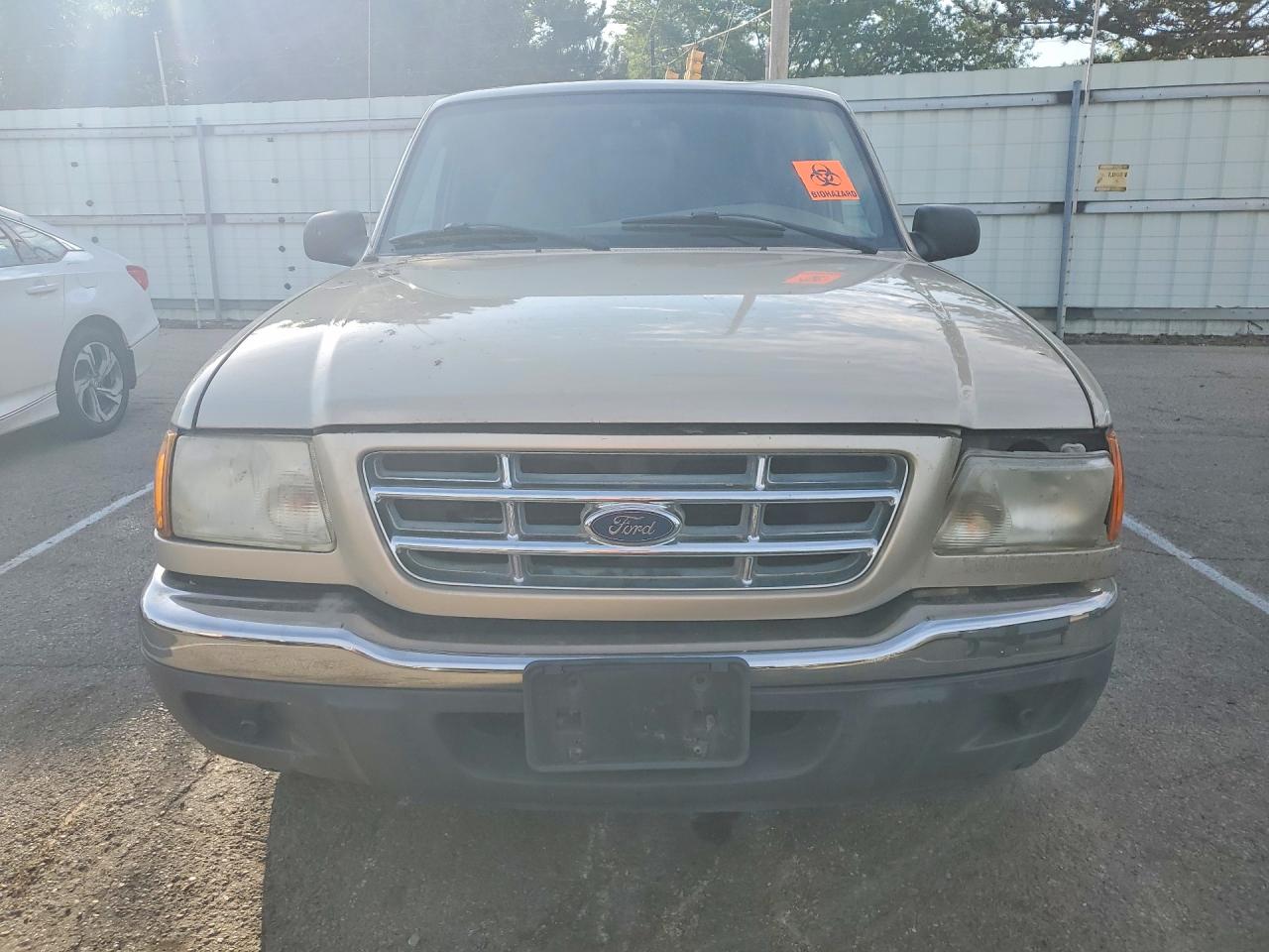 2002 Ford Ranger Super Cab Tan vin: 1FTYR14V72PB71892