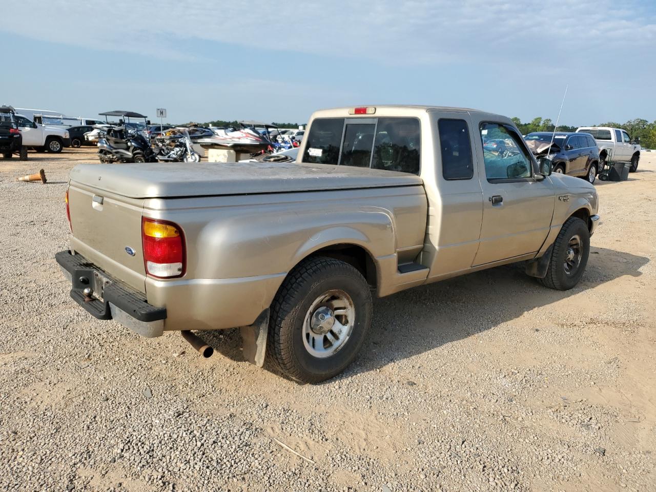 1999 Ford Ranger Super Cab Tan vin: 1FTYR14V7XPA20462