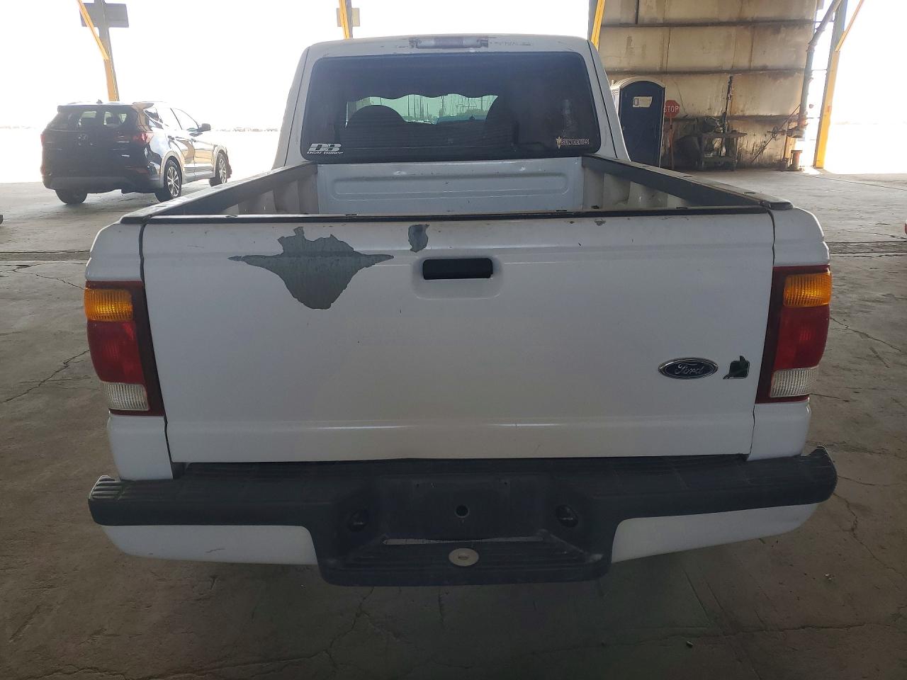 1999 Ford Ranger Super Cab White vin: 1FTYR14V7XPB69177