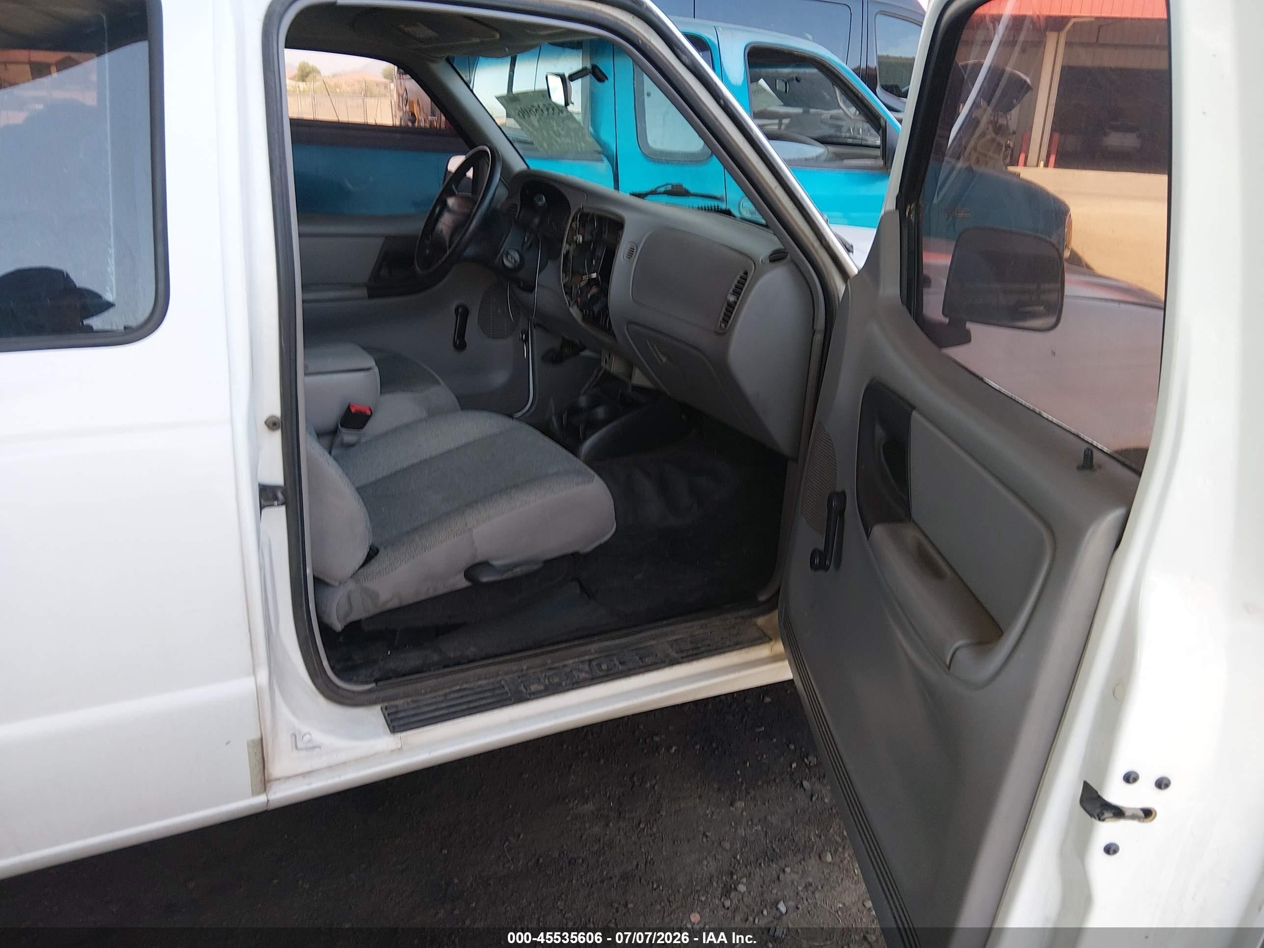 2000 Ford Ranger Xl/xlt White vin: 1FTYR14V7YTB04872