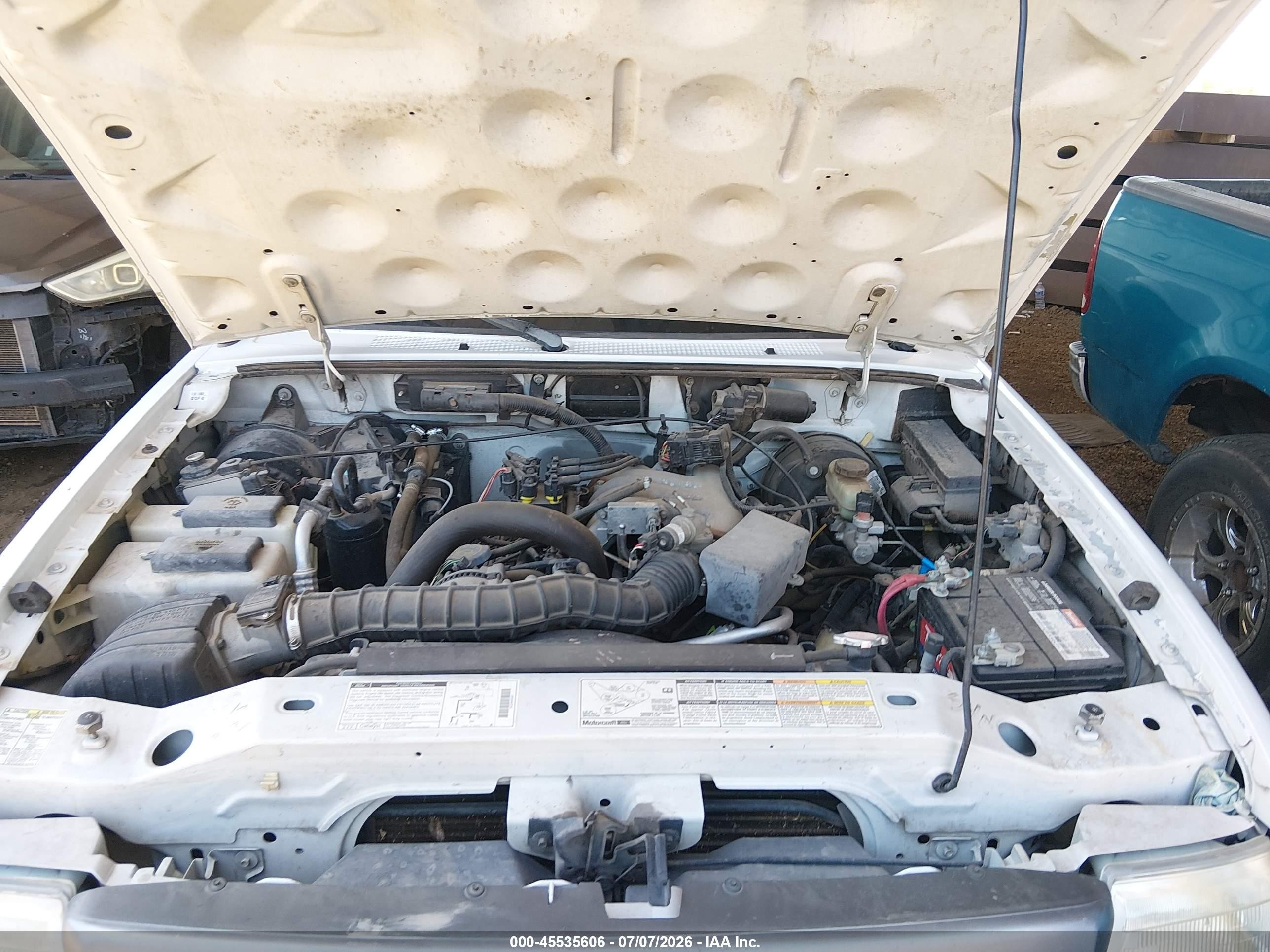 2000 Ford Ranger Xl/xlt White vin: 1FTYR14V7YTB04872
