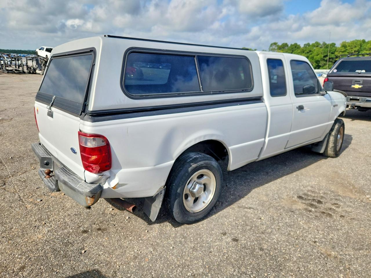 2002 Ford Ranger Super Cab White vin: 1FTYR14V82PB21521