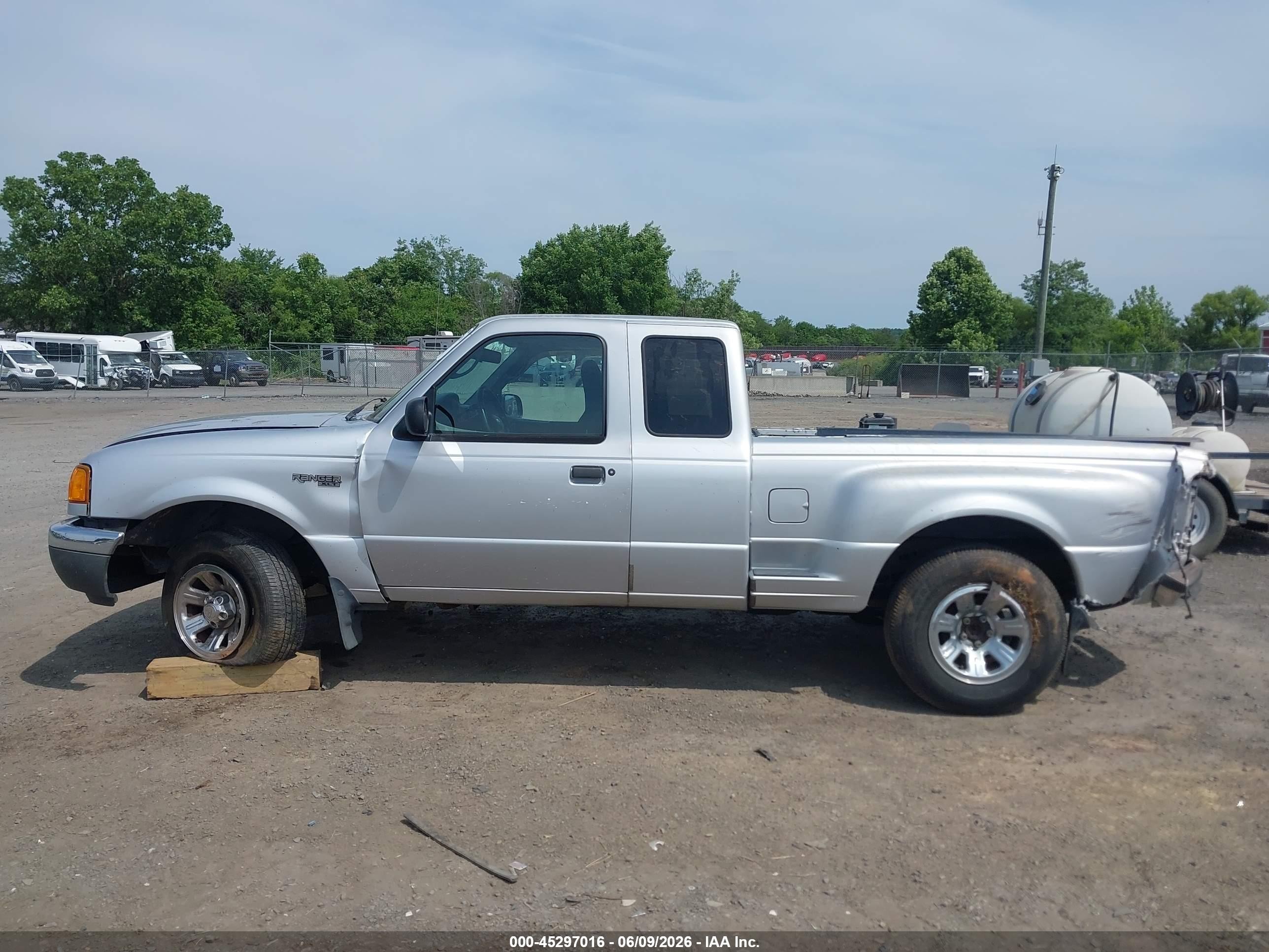 2003 Ford Ranger Edge/tremor/xl/xlt Silver vin: 1FTYR14V83PA02675