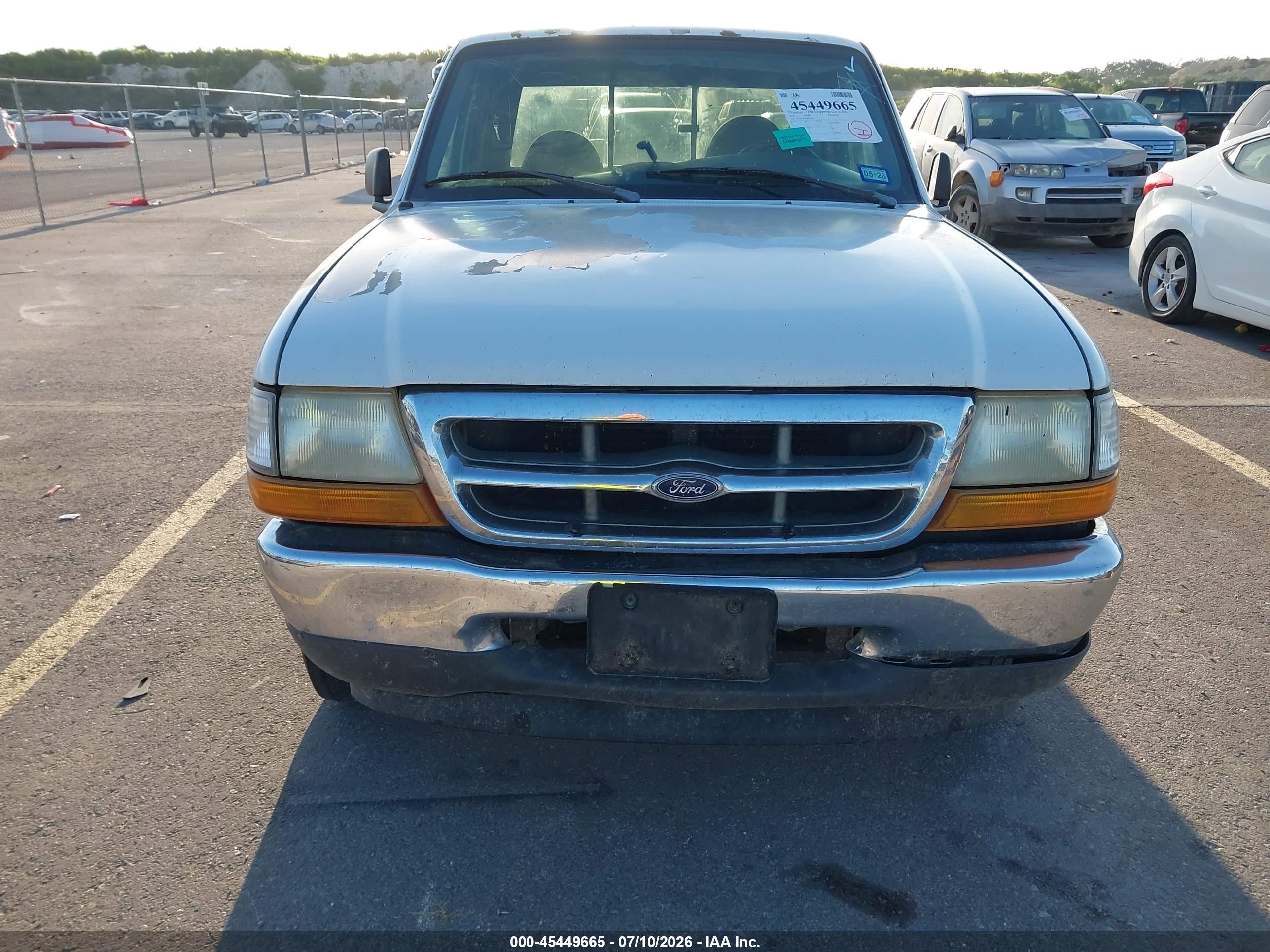 1999 Ford Ranger Xl/xlt White vin: 1FTYR14V8XPB04631