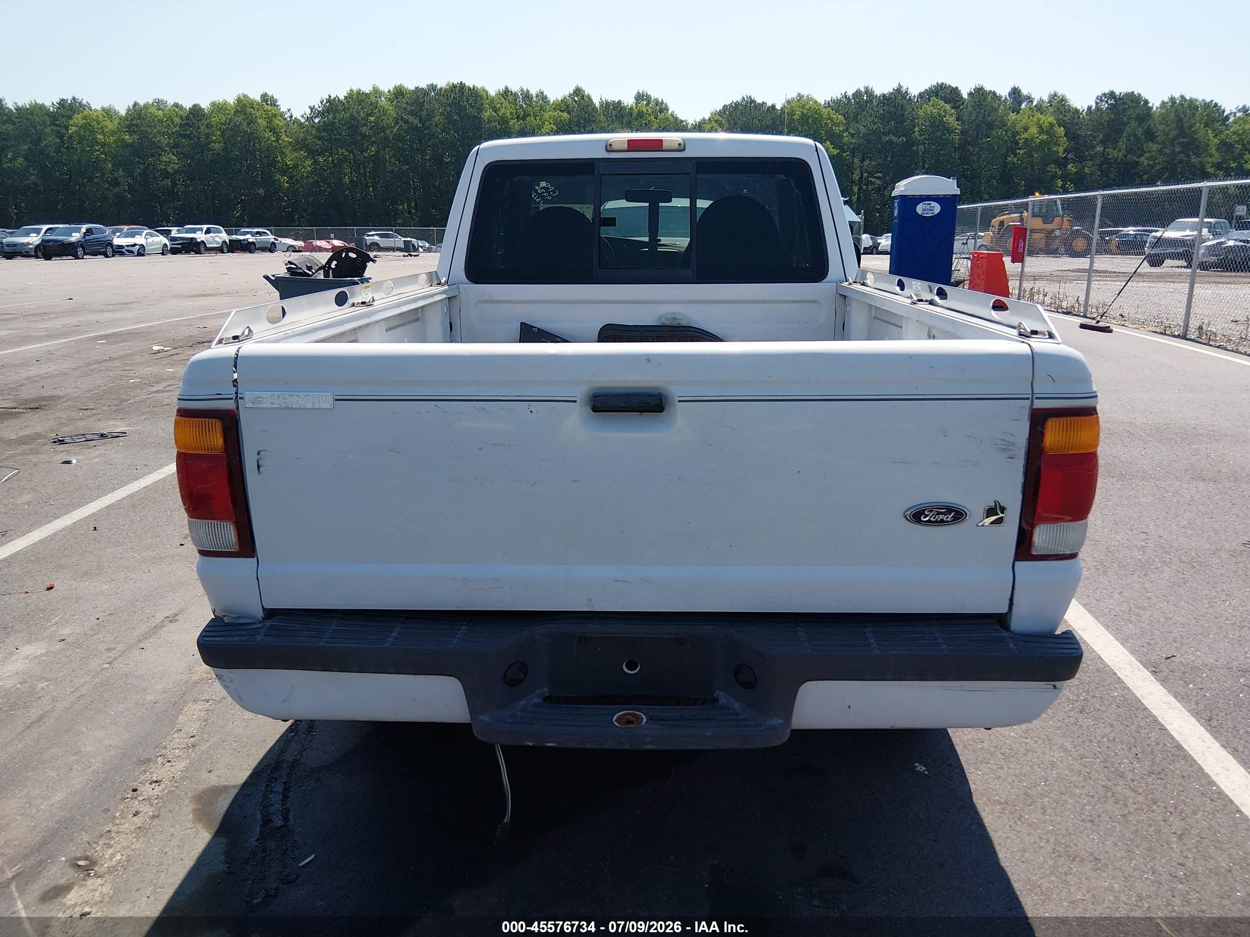1999 Ford Ranger Xl/xlt White vin: 1FTYR14V8XTA06660