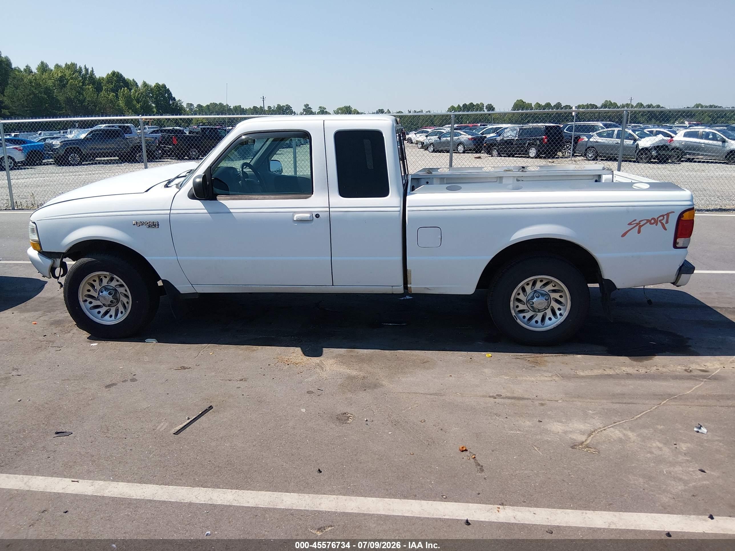 1999 Ford Ranger Xl/xlt White vin: 1FTYR14V8XTA06660