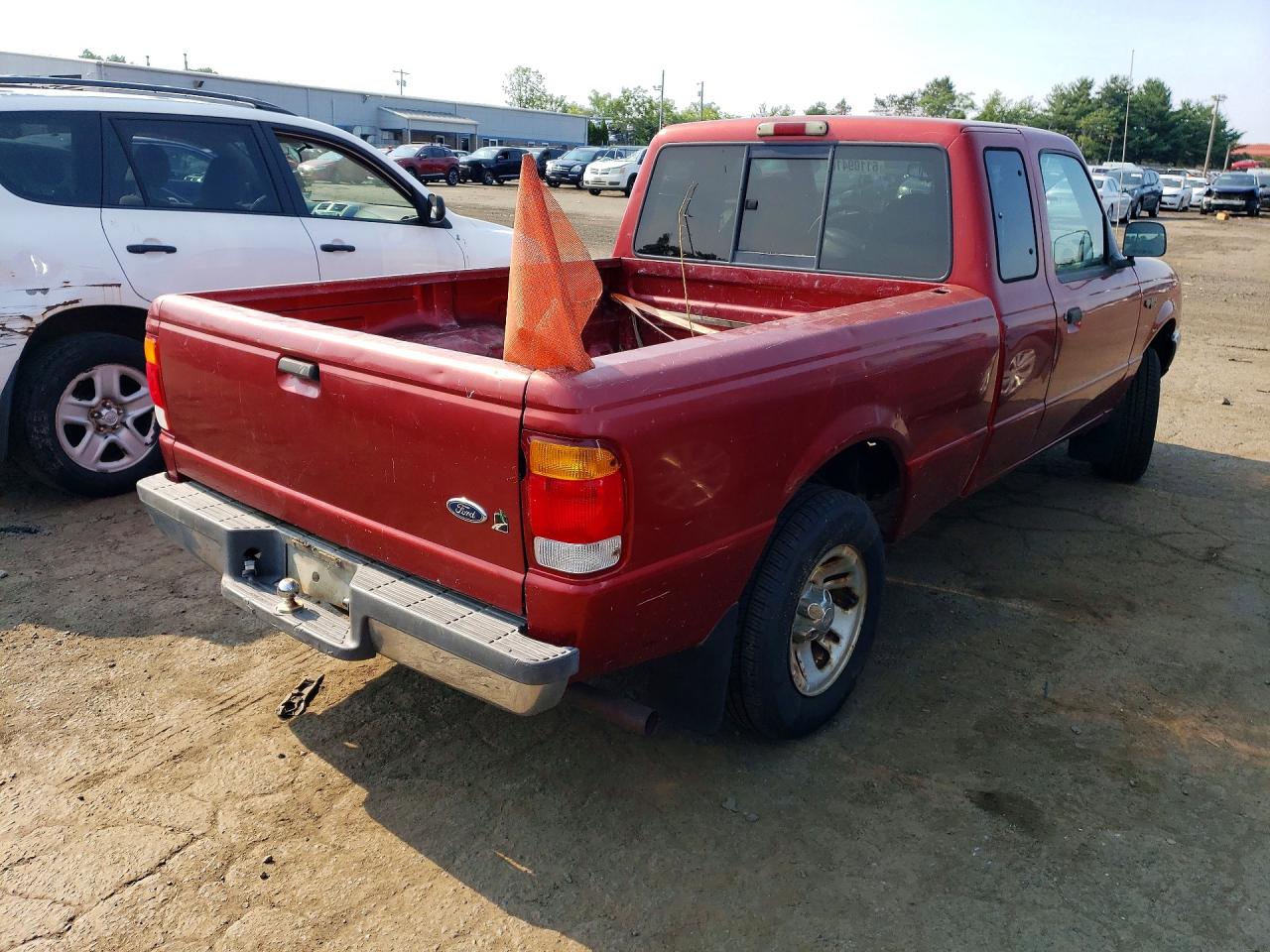 1999 Ford Ranger Super Cab Red vin: 1FTYR14V8XTA82265