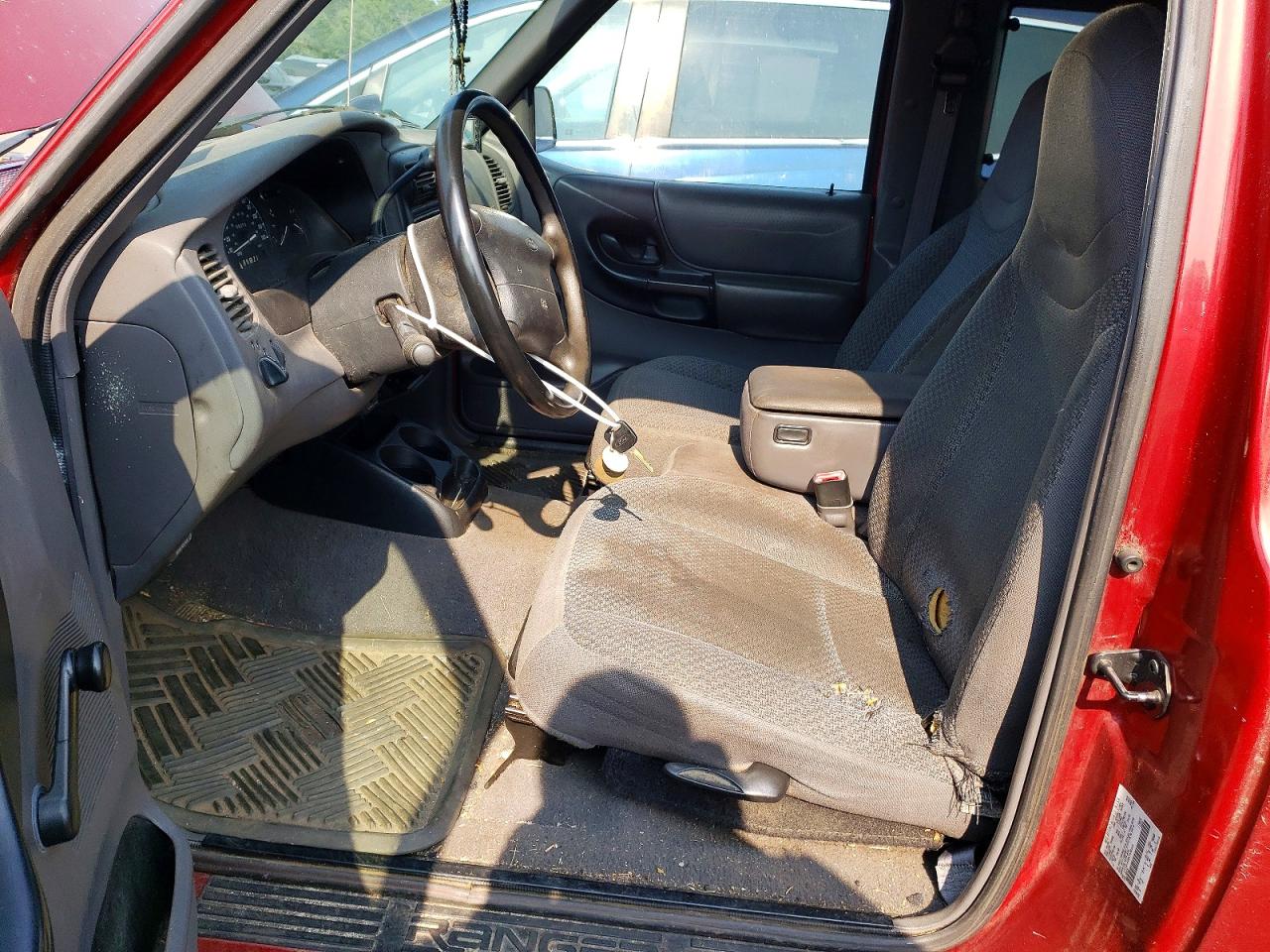 1999 Ford Ranger Super Cab Red vin: 1FTYR14V8XTA82265