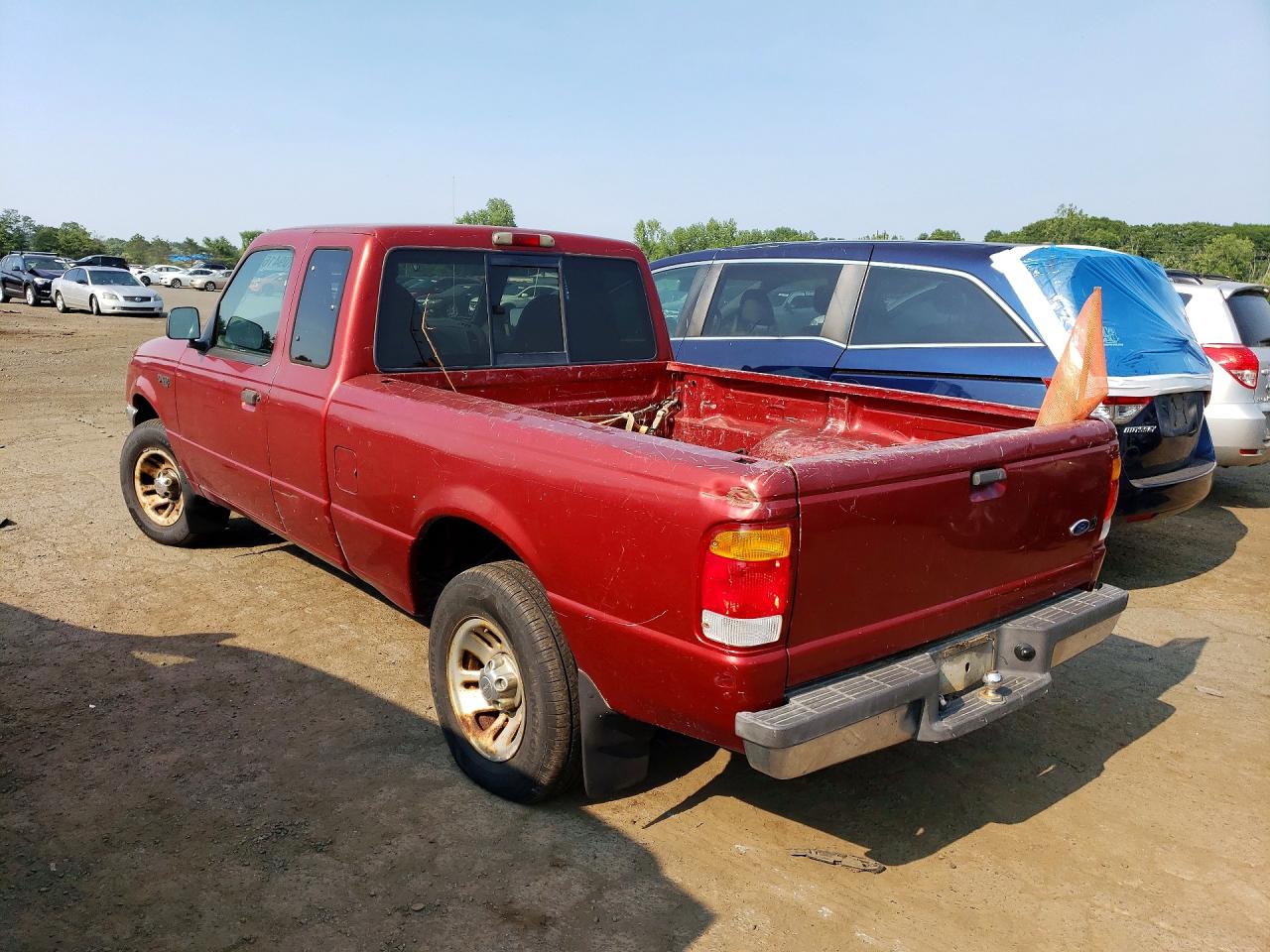 1999 Ford Ranger Super Cab Red vin: 1FTYR14V8XTA82265