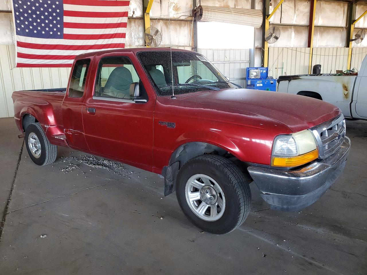 2000 Ford Ranger Super Cab Red vin: 1FTYR14V8YPC20056