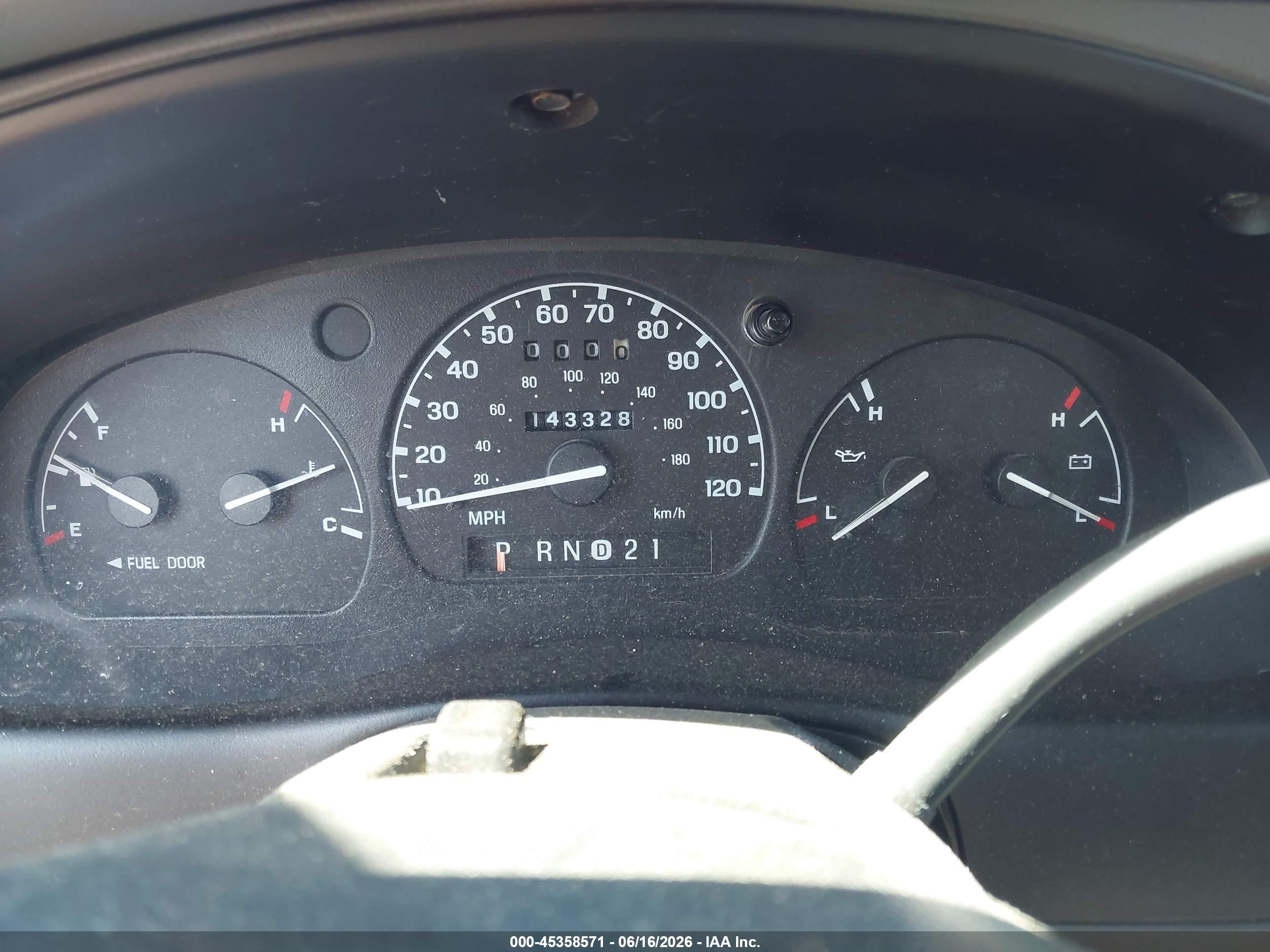 2000 Ford Ranger Xl/xlt Red vin: 1FTYR14V8YTA97673