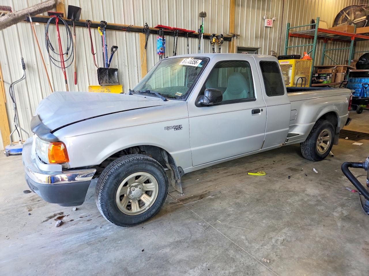 2001 Ford Ranger Super Cab Silver vin: 1FTYR14V91PB39413