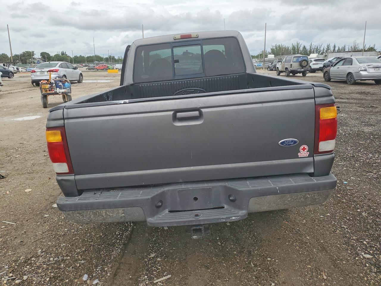 1999 Ford Ranger Super Cab Charcoal vin: 1FTYR14V9XPA41216