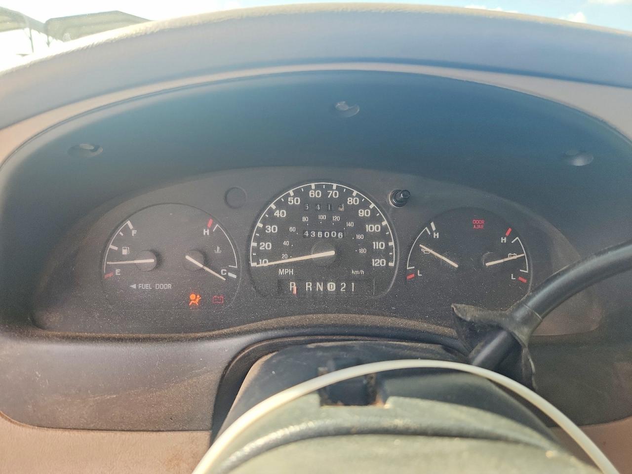 1999 Ford Ranger Super Cab Red vin: 1FTYR14V9XTA69489
