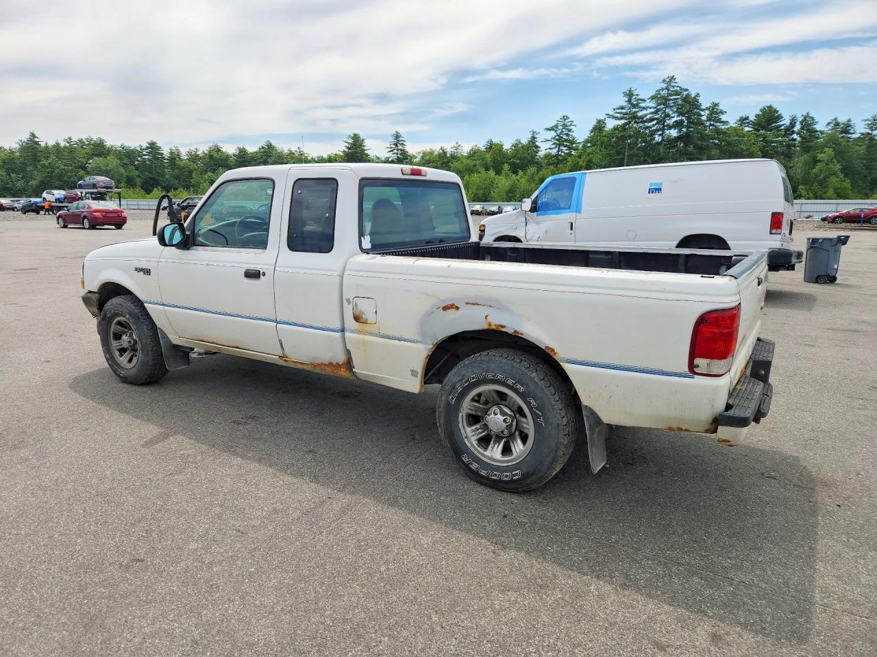 2000 Ford Ranger Super Cab White vin: 1FTYR14V9YTA50913
