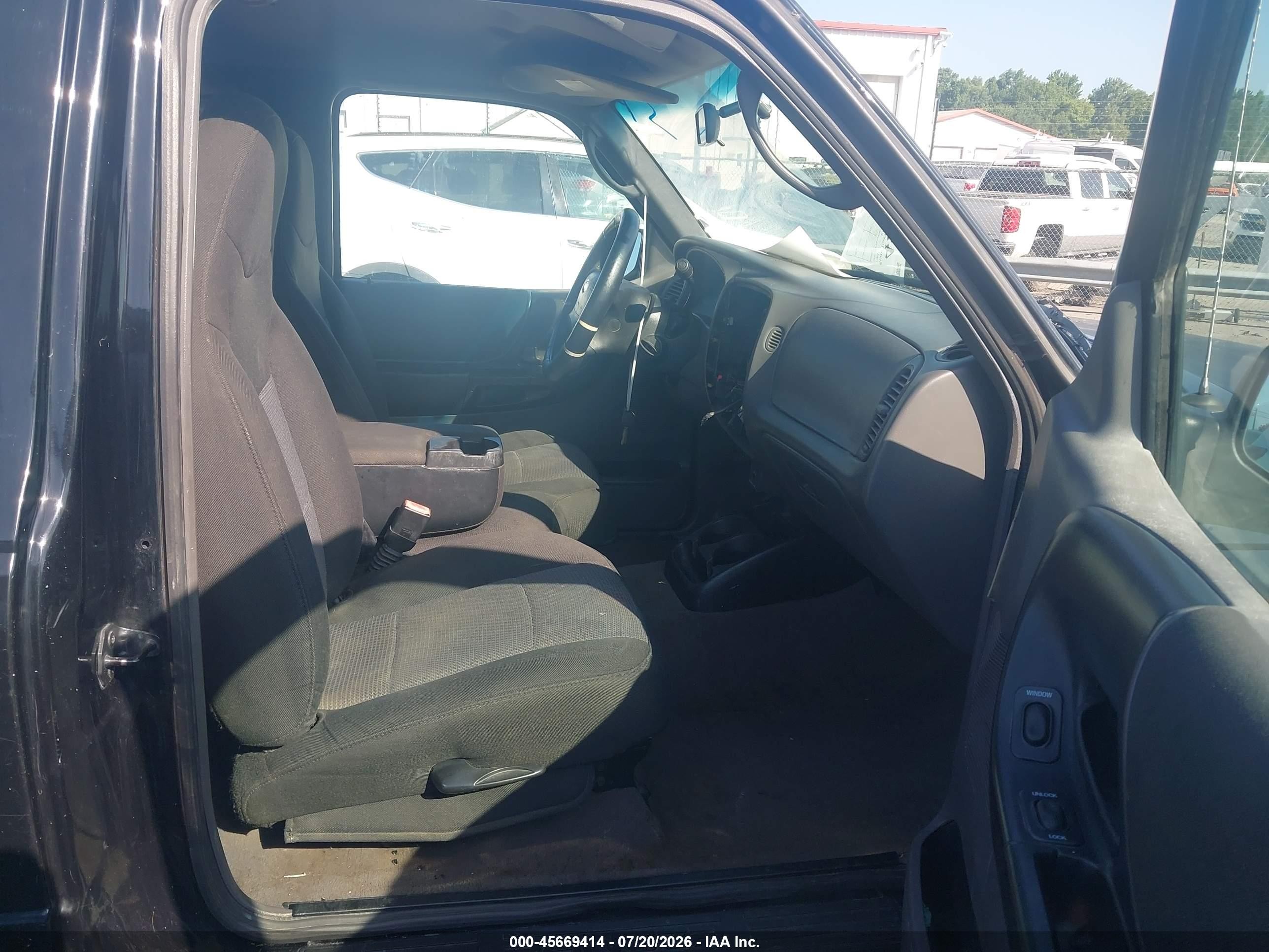 2003 Ford Ranger   Black vin: 1FTYR14VX3PA59119
