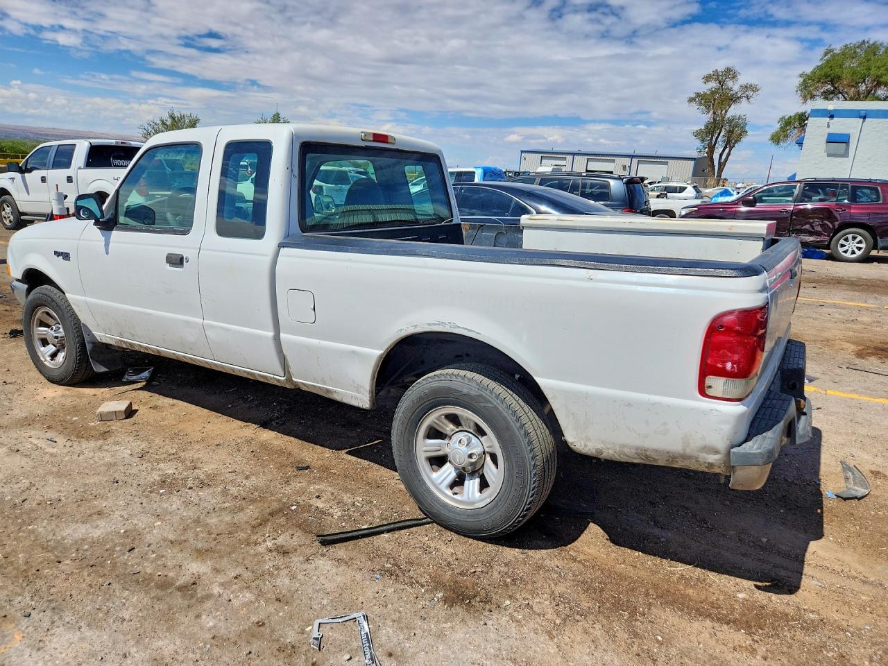 2000 Ford Ranger Super Cab White vin: 1FTYR14VXYPA11708